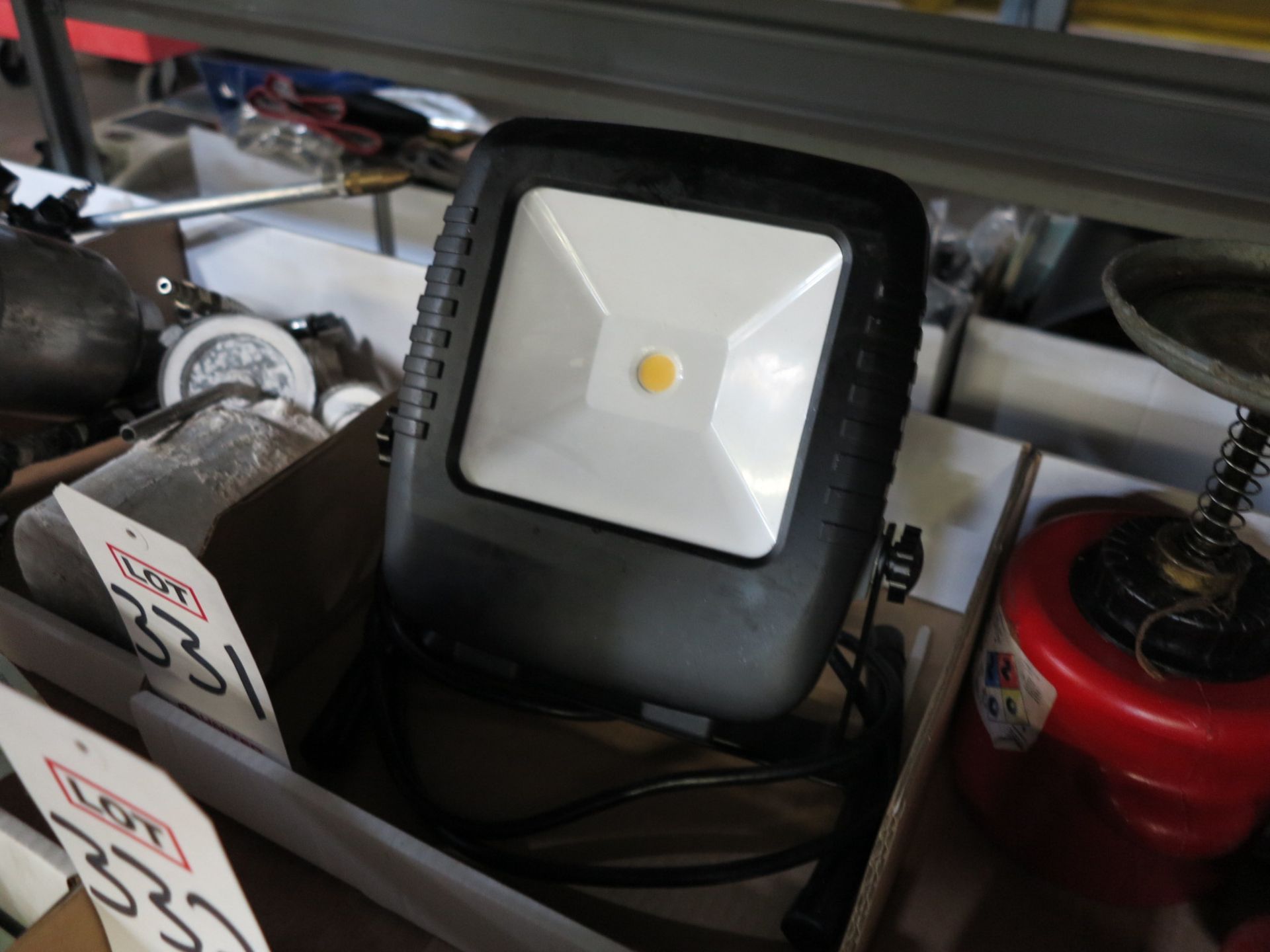 LED WORK LIGHT - Image 2 of 2