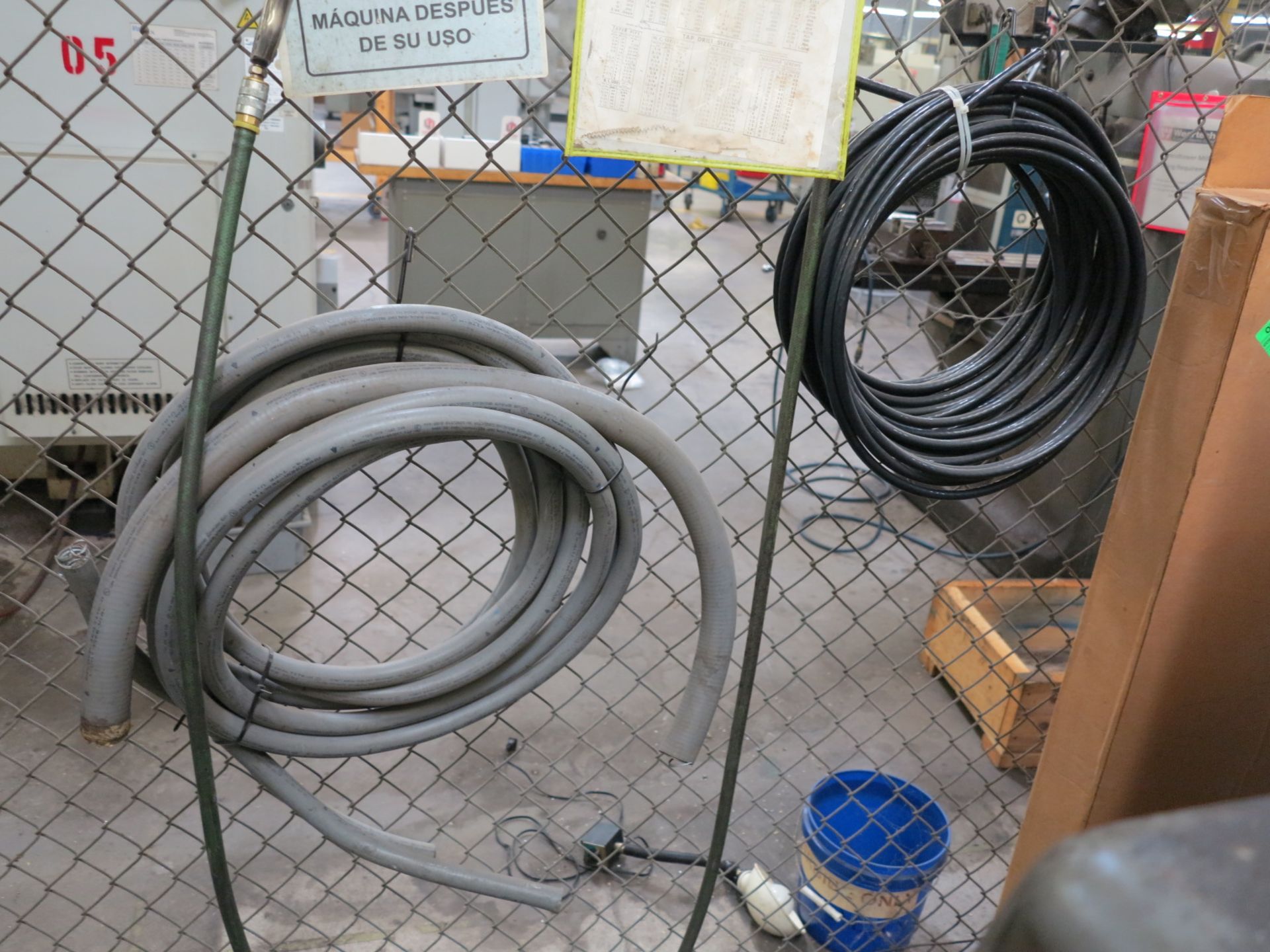 LOT - ALL HOSE ON FENCE - Image 2 of 3