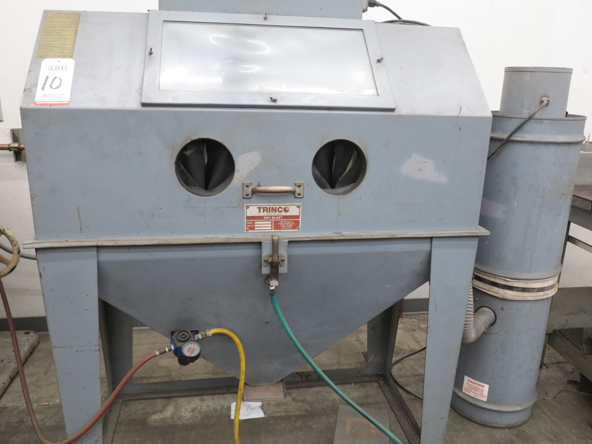 TRINCO BLAST CABINET, W/ DUST COLLECTOR