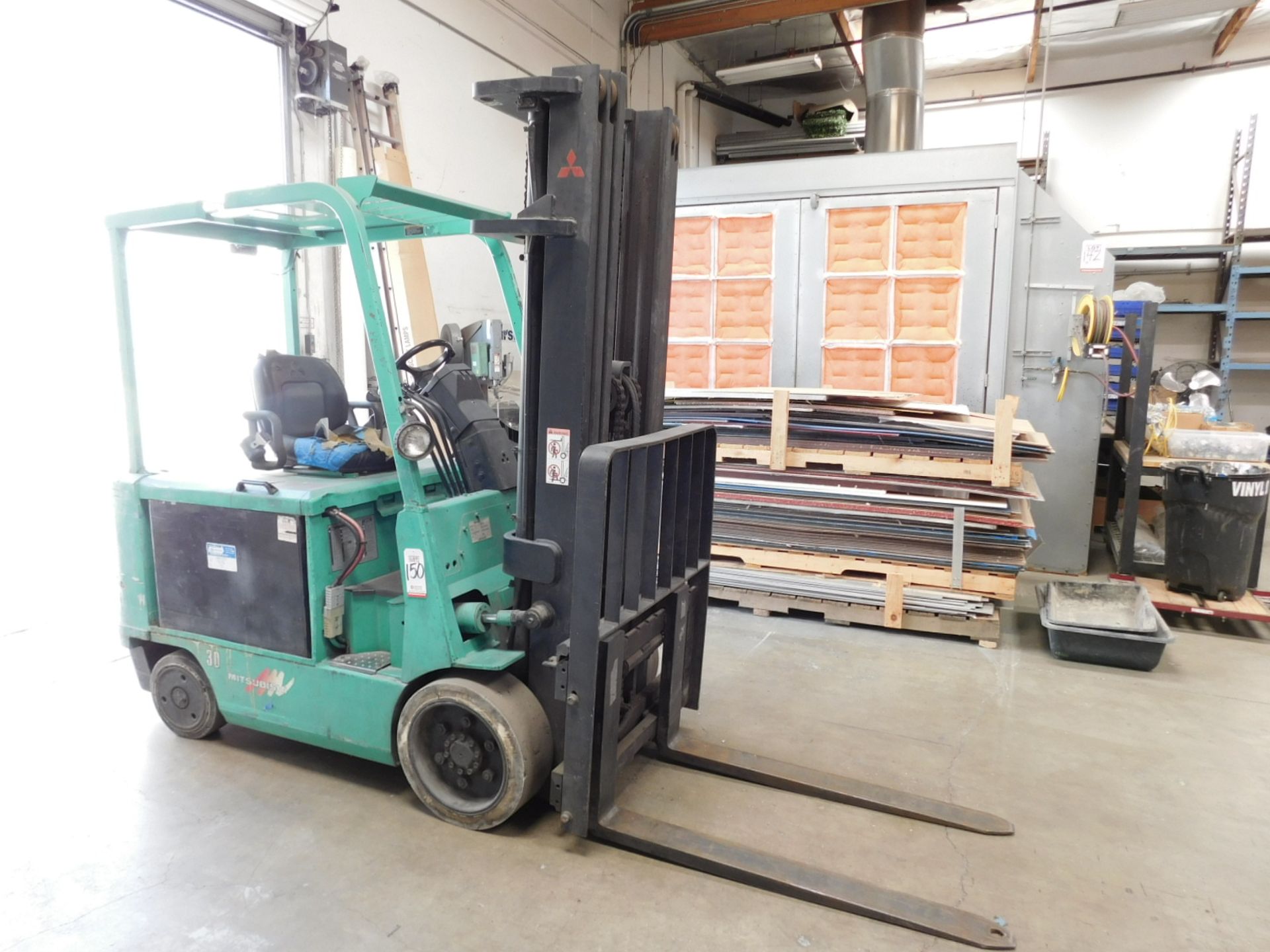 MITSUBISHI 6,000 LB CAPACITY ELECTRIC FORKLIFT, MODEL 2FBC30, S/N A2BC320072, SOLID TIRES, 3-STAGE - Image 2 of 9