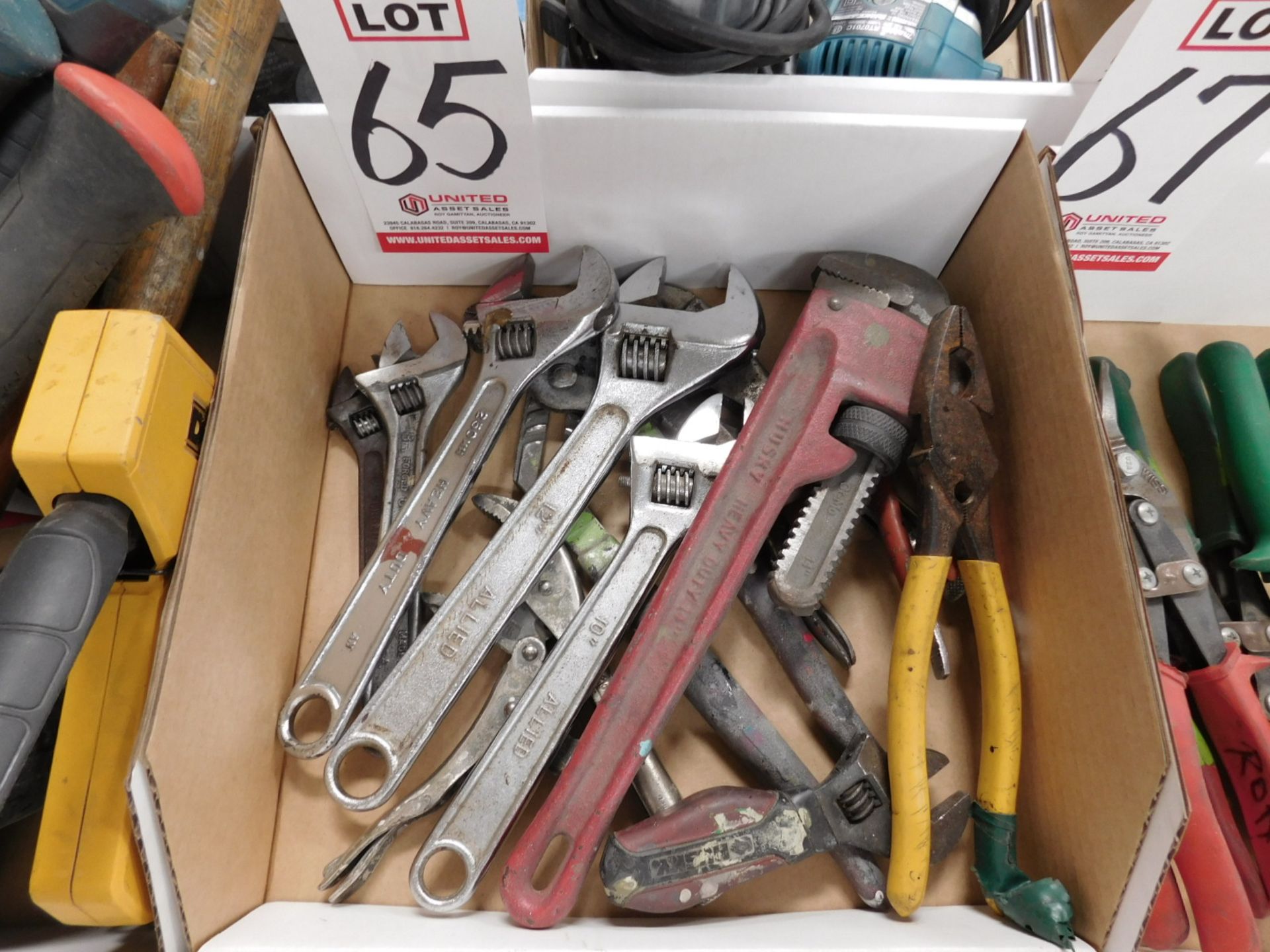 LOT - MISC ADJUSTABLE WRENCHES, PIPE WRENCH, ETC.