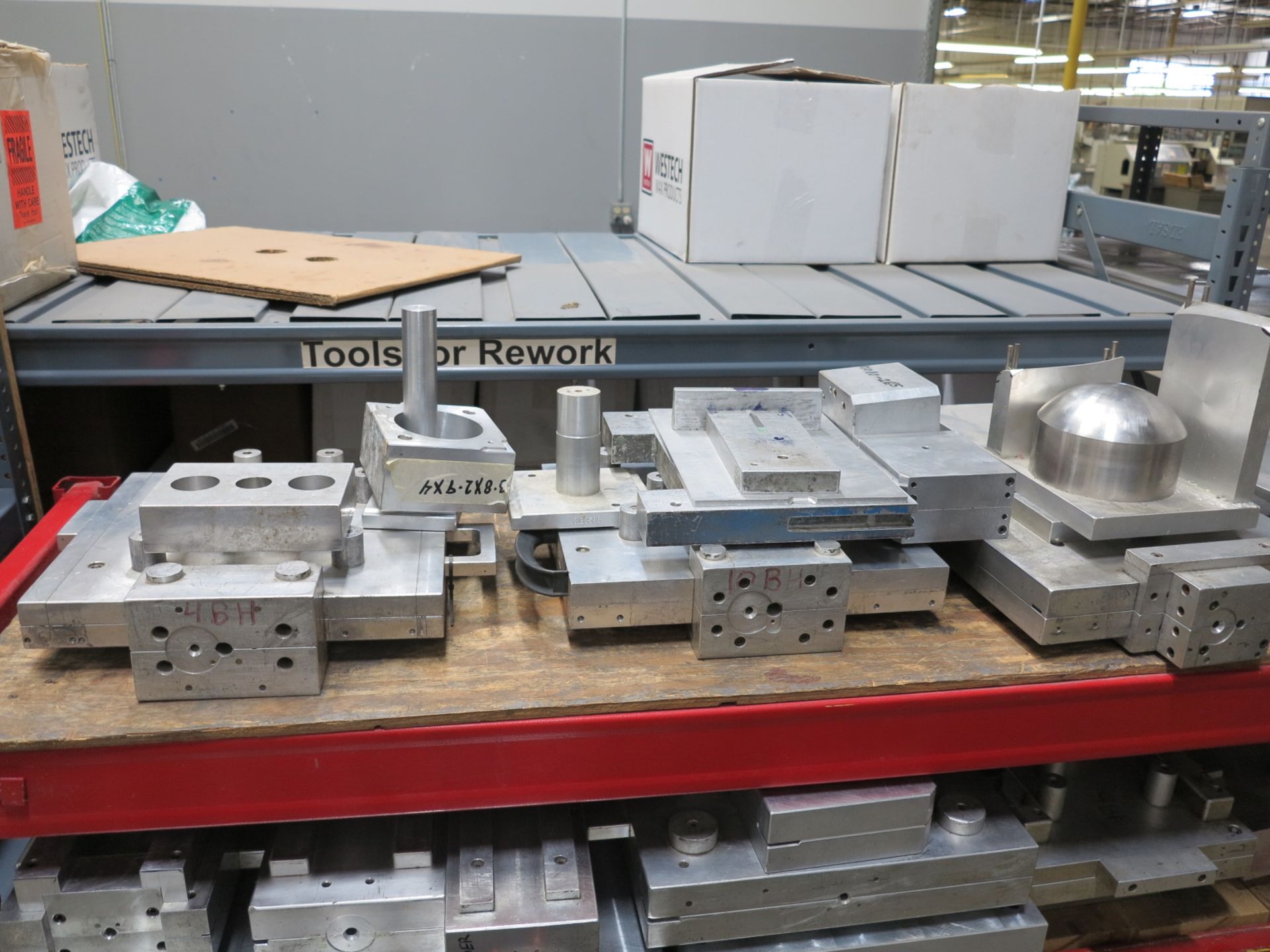 LOT - ALUMINUM RUNNERS AND MISC TOOLING FOR INVESTMENT CASTING - Image 2 of 5