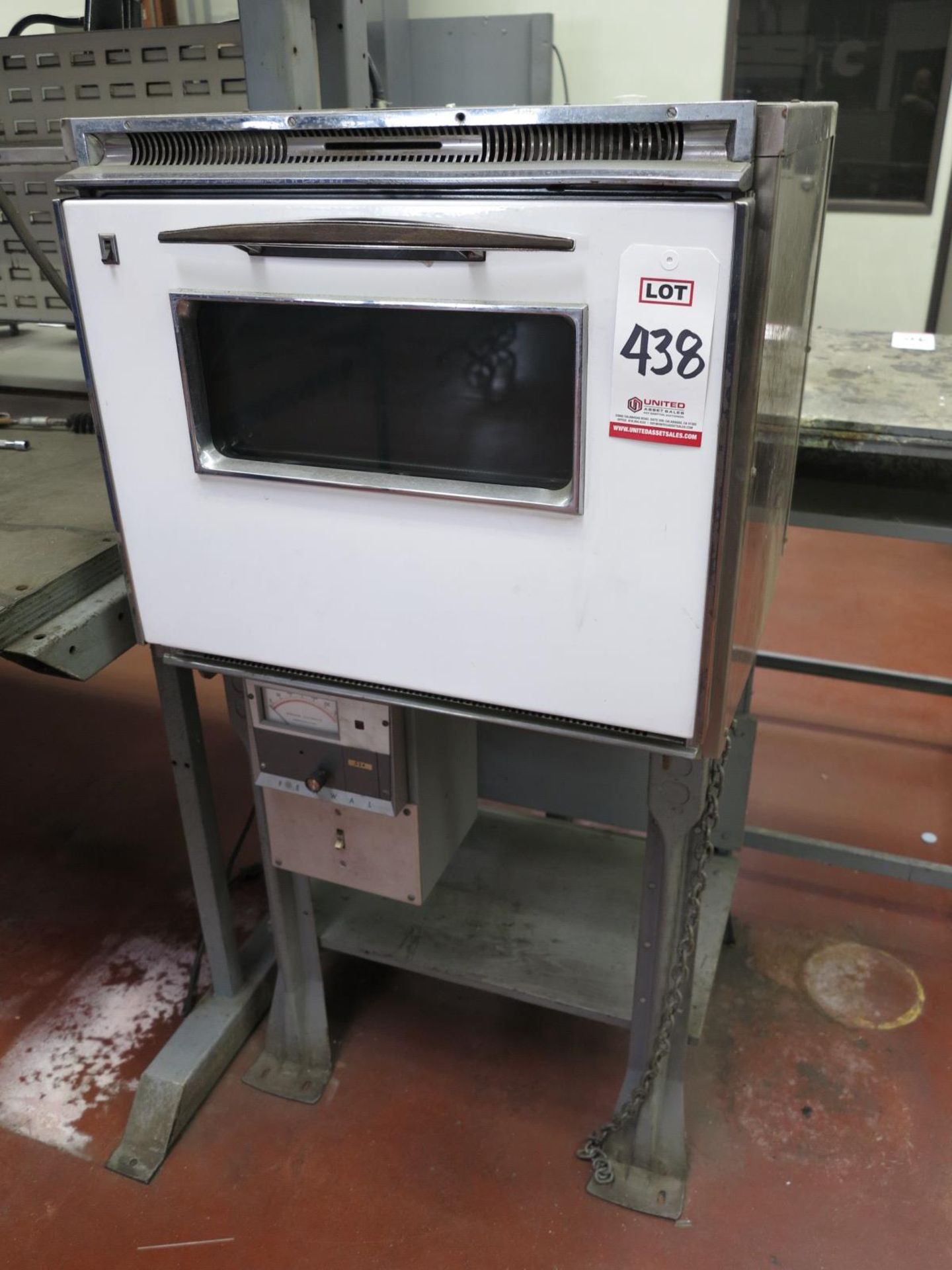 ELECTRIC OVEN ON STAND