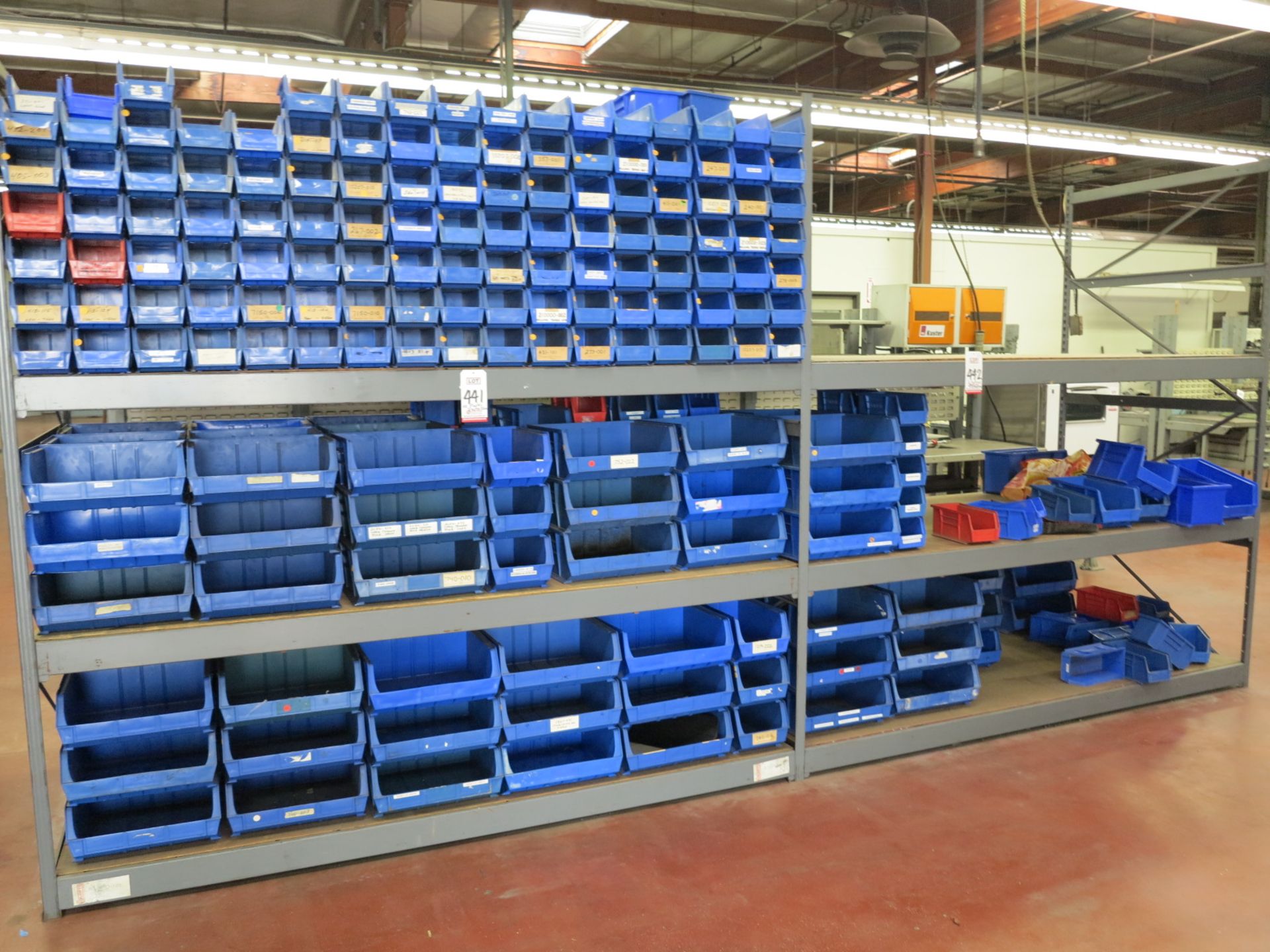 LOT - LARGE AMOUNT OF BLUE PLASTIC PARTS BINS, VARIOUS SIZES