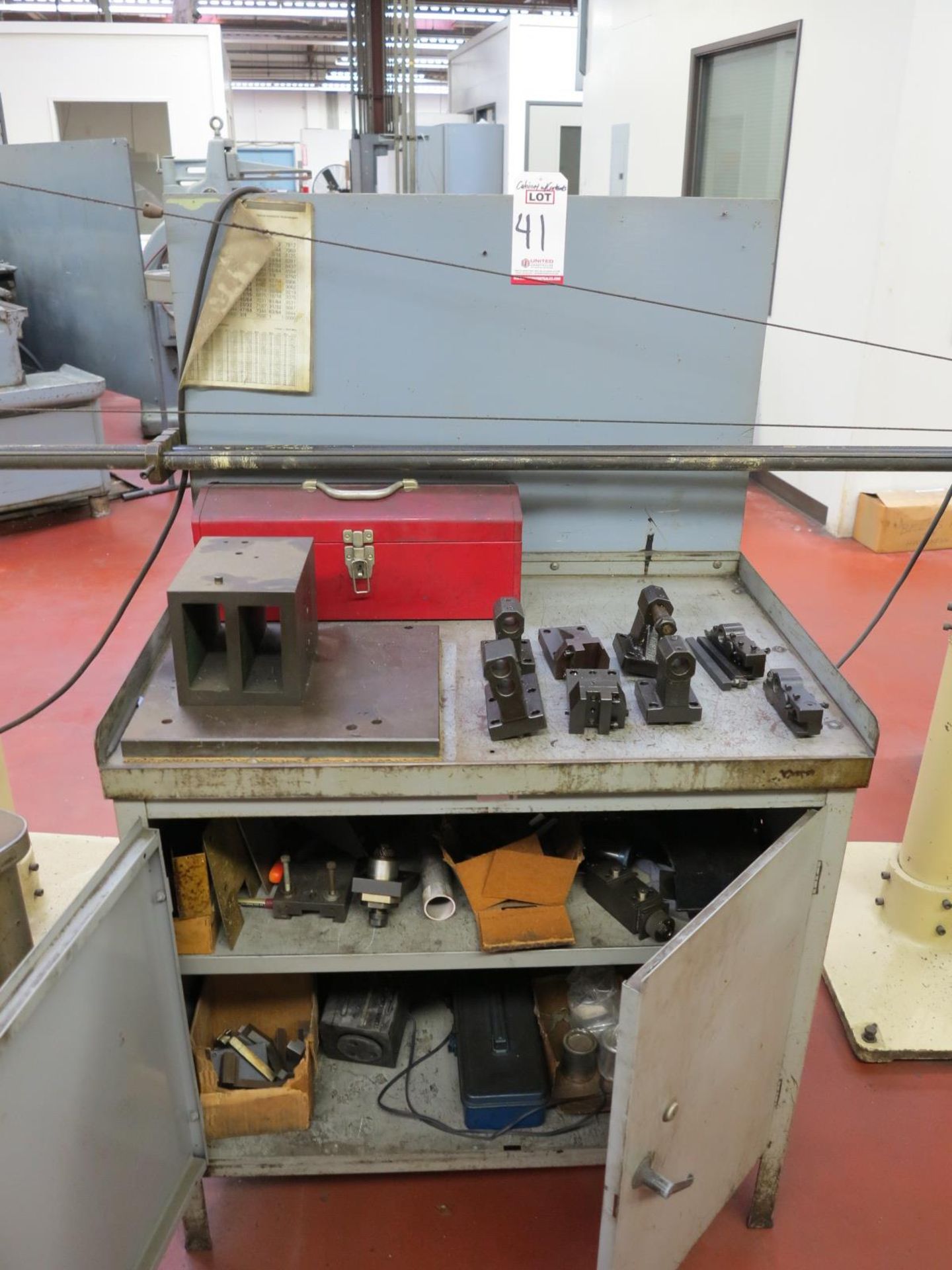 2-DOOR WORKTOP CABINET, W/ CONTENTS OF LATHE TOOLING