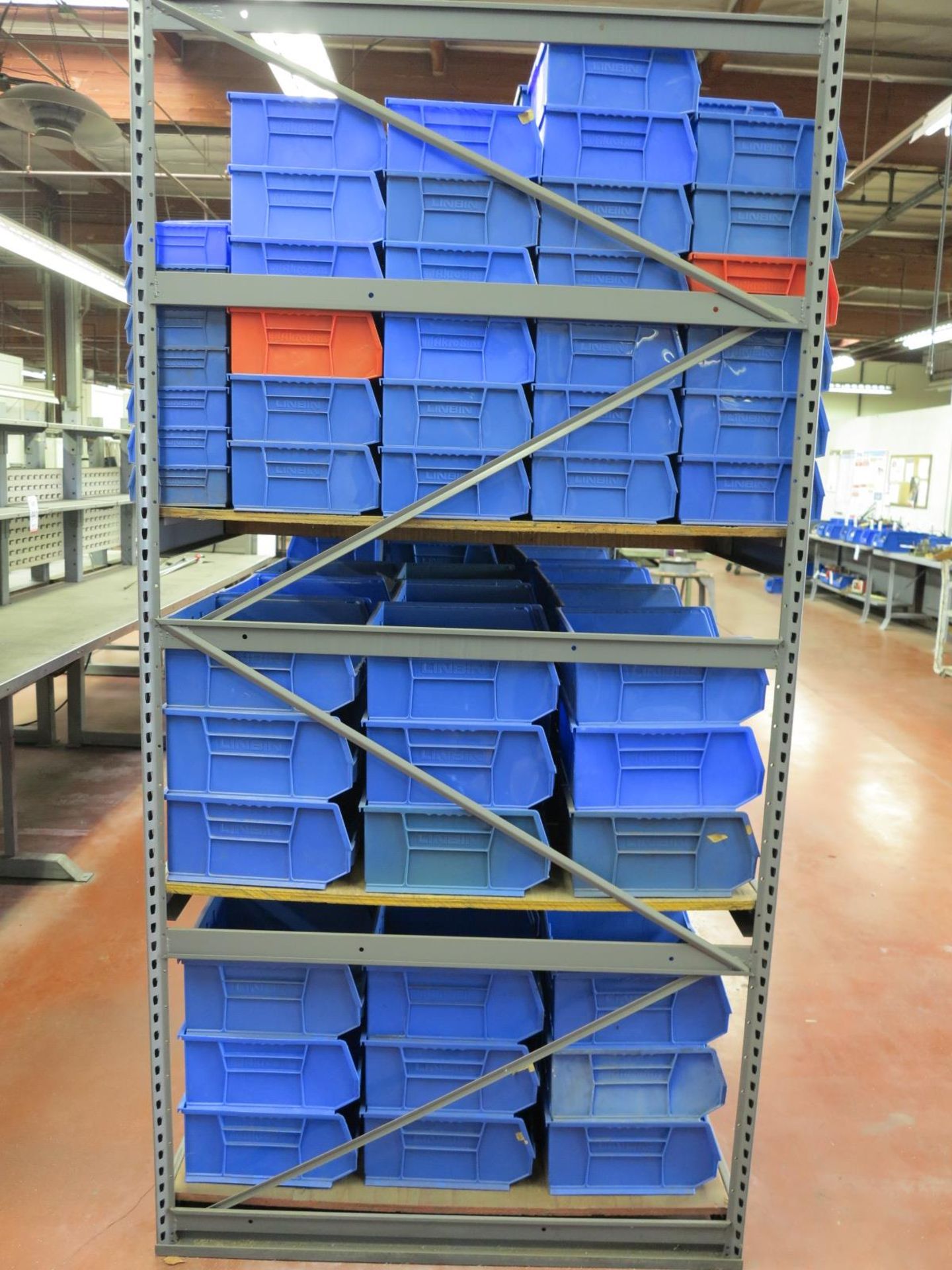 LOT - LARGE AMOUNT OF BLUE PLASTIC PARTS BINS, VARIOUS SIZES - Image 2 of 3