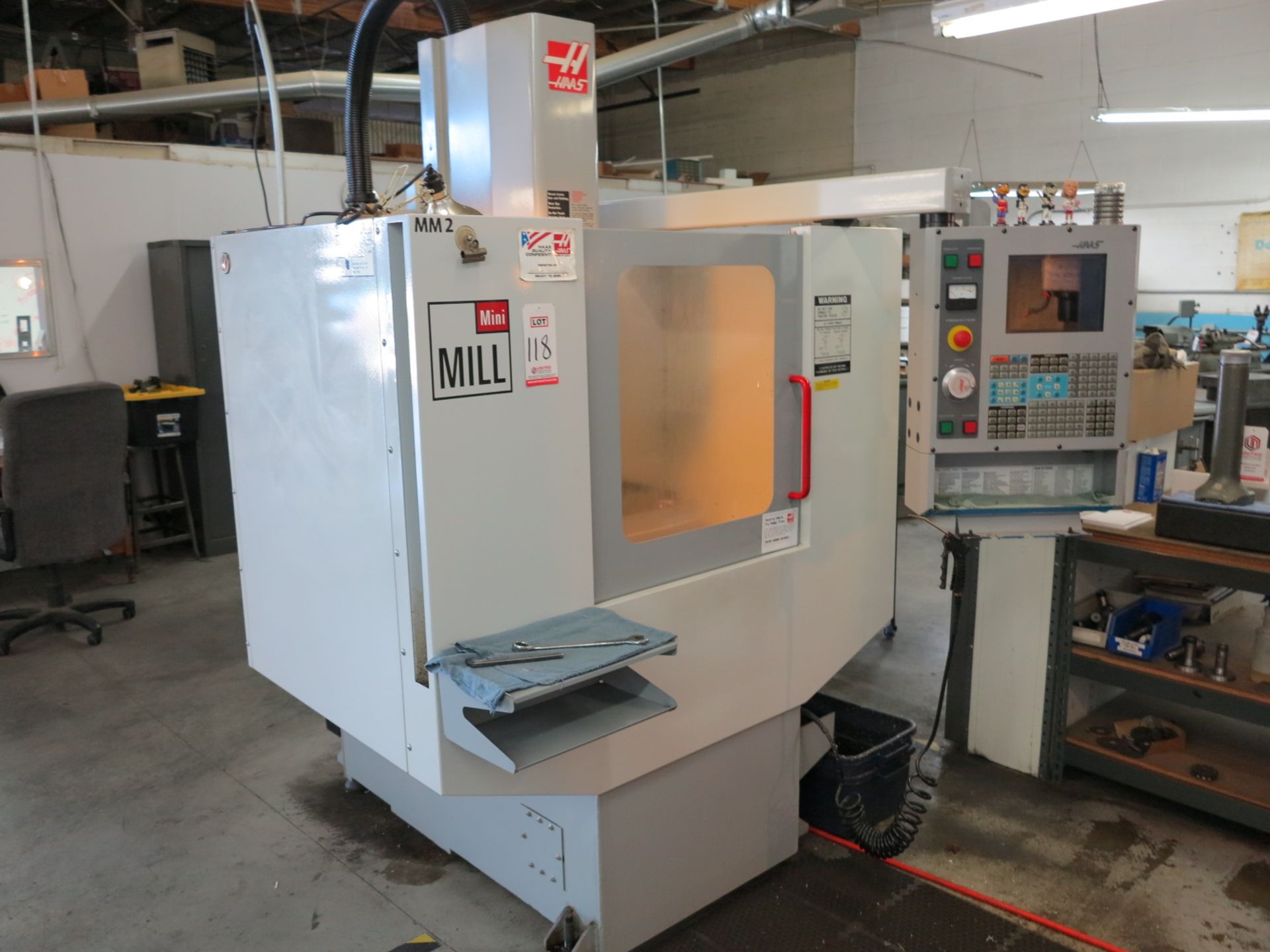 2004 HAAS MINI MILL CNC VERTICAL MILL, S/N 35025, 16" X, 12" Y, 10" Z, 36" X 12" TABLE, 10,000 RPM - Image 2 of 11