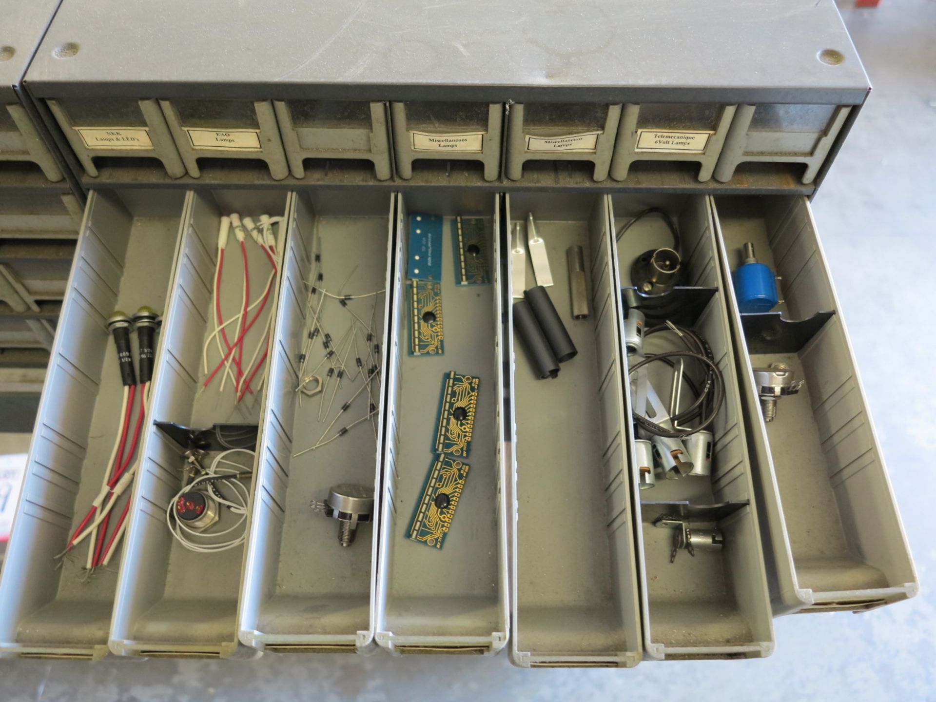 28-DRAWER PARTS BIN, W/ CONTENTS: ELECTRONIC PARTS - Image 3 of 3