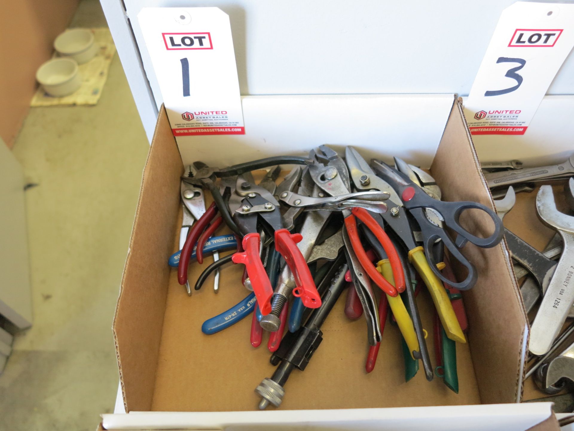 LOT - ASSORTED PLIERS, SNIPS, VISE GRIPS