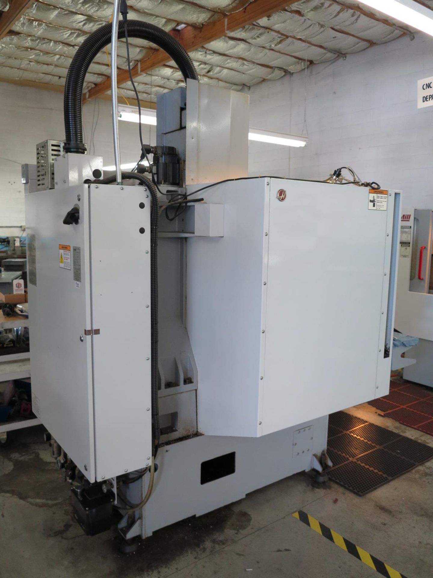 2004 HAAS MINI MILL CNC VERTICAL MILL, S/N 35025, 16" X, 12" Y, 10" Z, 36" X 12" TABLE, 10,000 RPM - Image 3 of 11