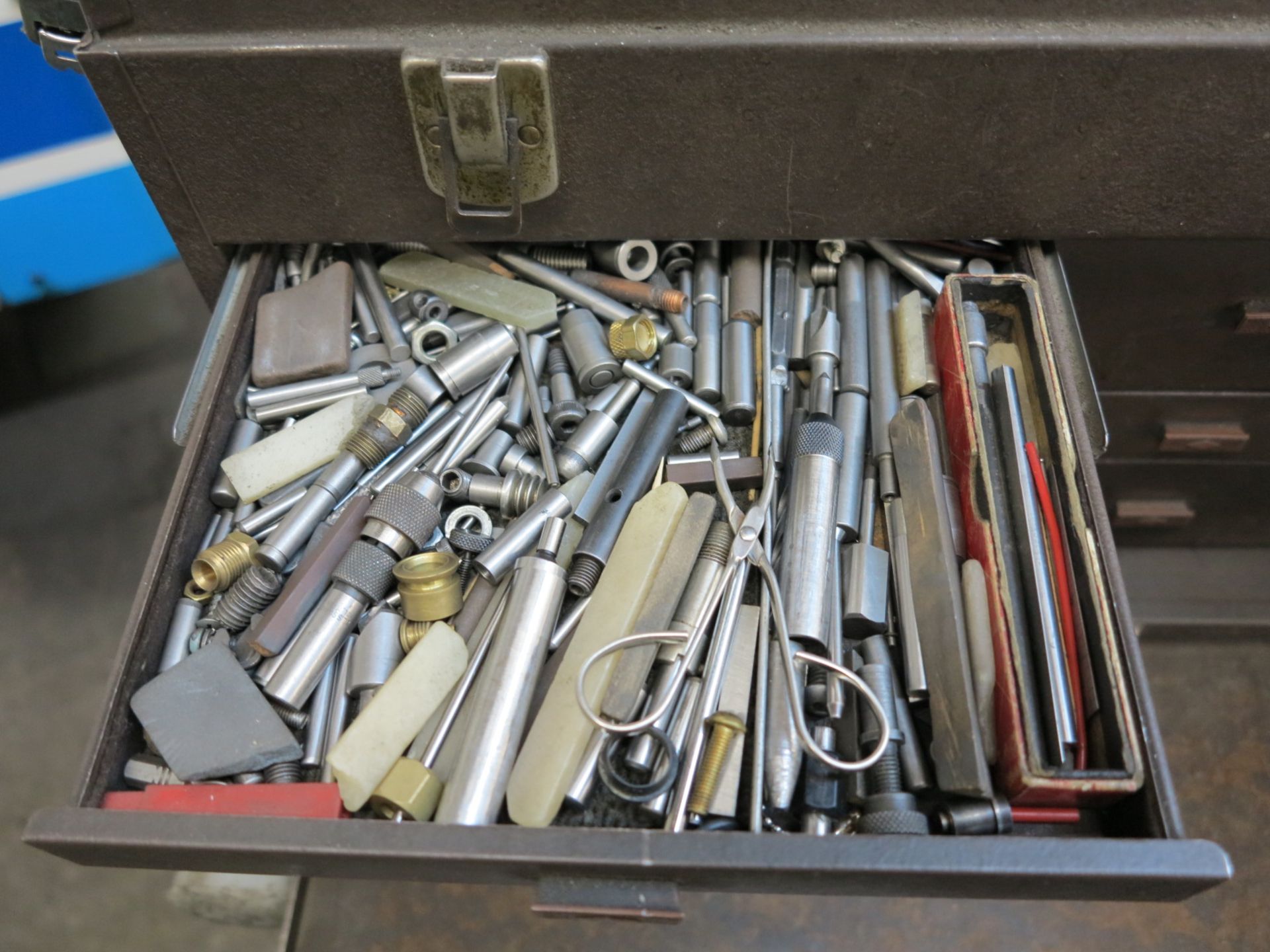 KENNEDY TOP BOX, FULL OF MACHINIST HAND TOOLS - Image 4 of 10