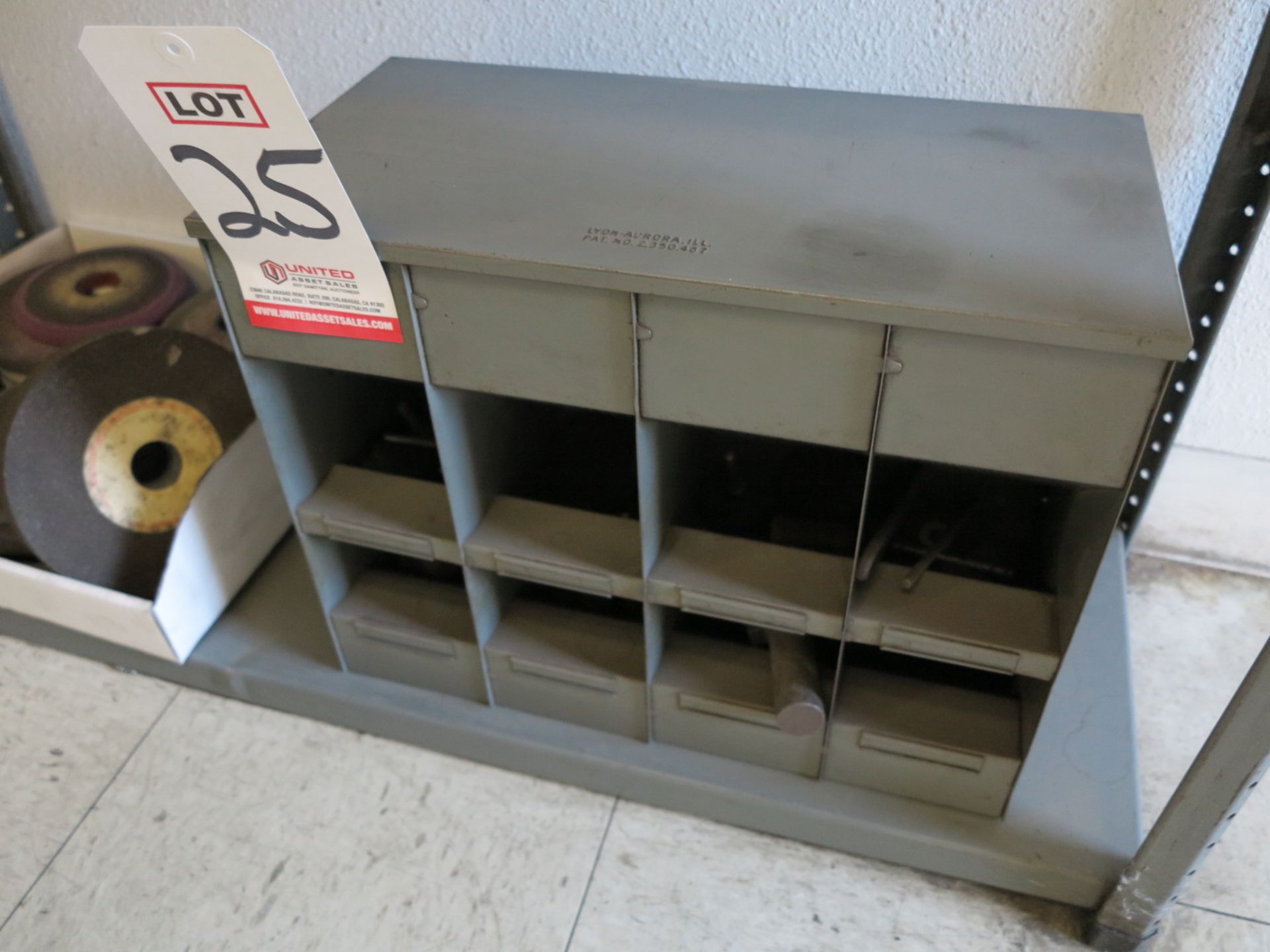 LOT - 8-COMPARTMENT PARTS BIN