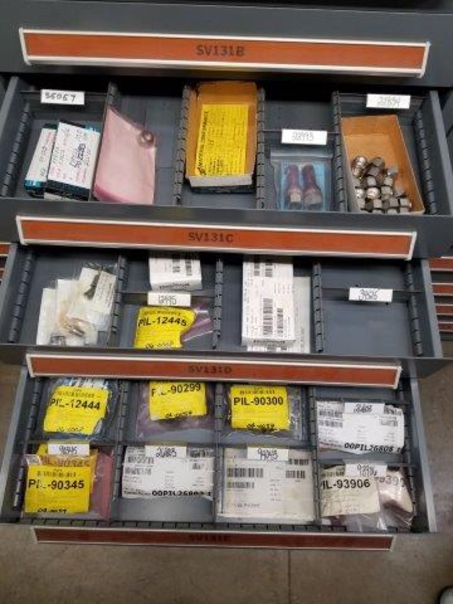 LOT - CONTENTS ONLY OF (23) VIDMAR CABINETS, CONSISTING OF ASSORTED HARDWARE, ELECTRICAL - Image 51 of 78