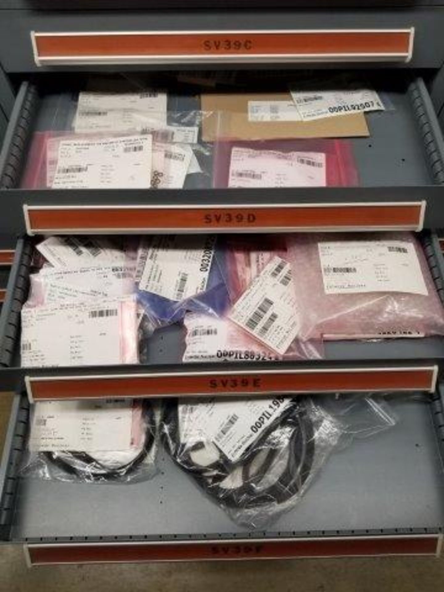 LOT - CONTENTS ONLY OF (14) VIDMAR CABINETS, CONSISTING OF ASSORTED HARDWARE, GASKETS, ELECTRICAL - Image 7 of 42