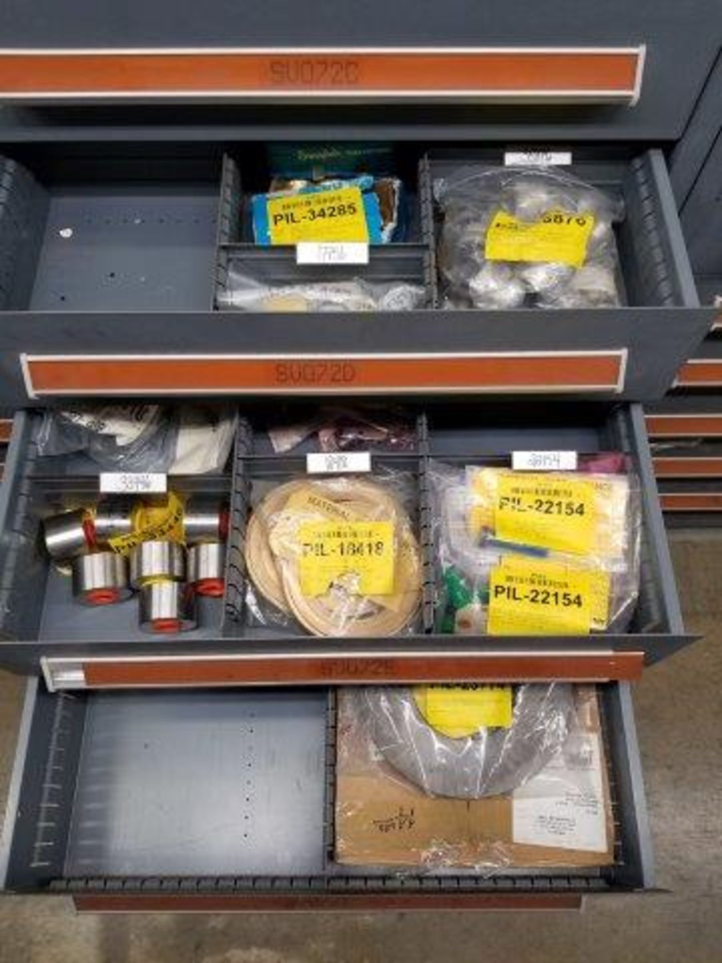 LOT - CONTENTS ONLY OF (16) VIDMAR CABINETS, CONSISTING OF ASSORTED HARDWARE, ELECTRICAL - Image 9 of 52