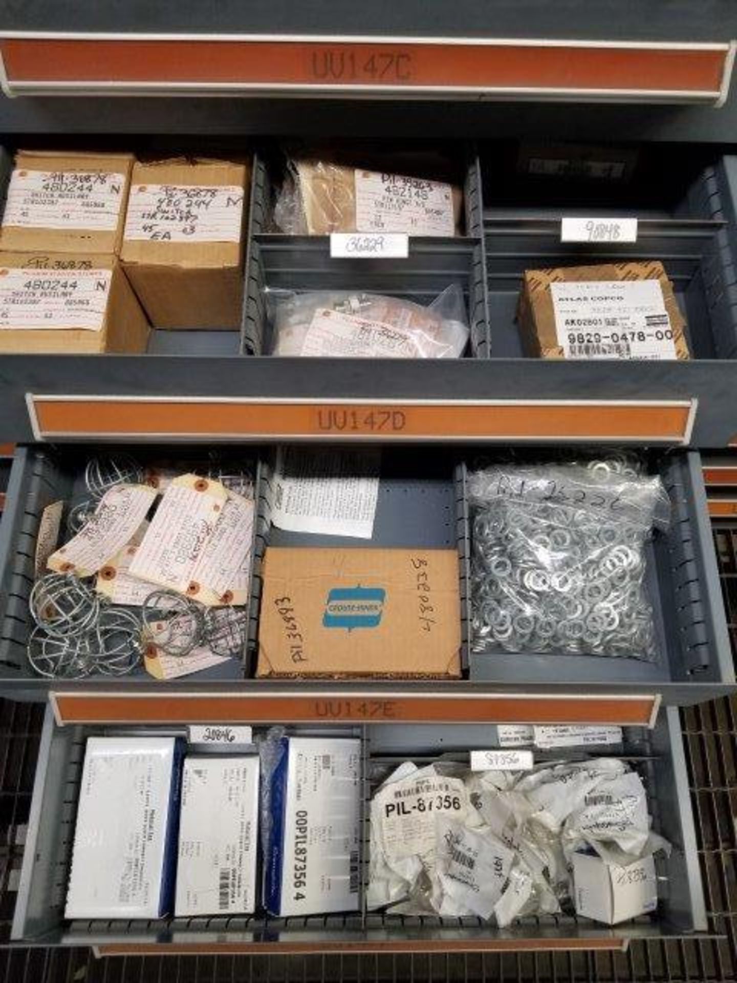 LOT - CONTENTS ONLY OF (14) VIDMAR CABINETS, CONSISTING OF ASSORTED HARDWARE, ELECTRICAL - Image 10 of 50