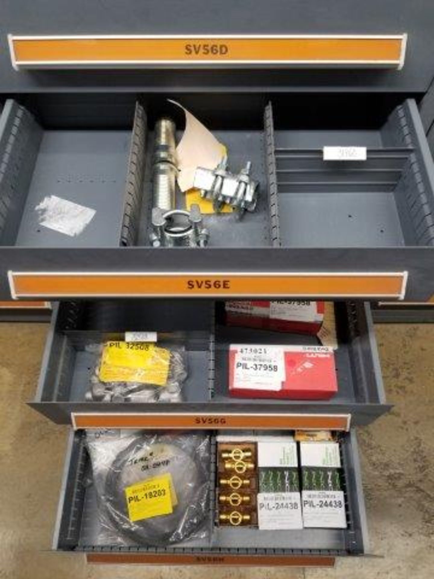 LOT - CONTENTS ONLY OF (14) VIDMAR CABINETS, CONSISTING OF ASSORTED HARDWARE, GASKETS, ELECTRICAL - Image 32 of 42