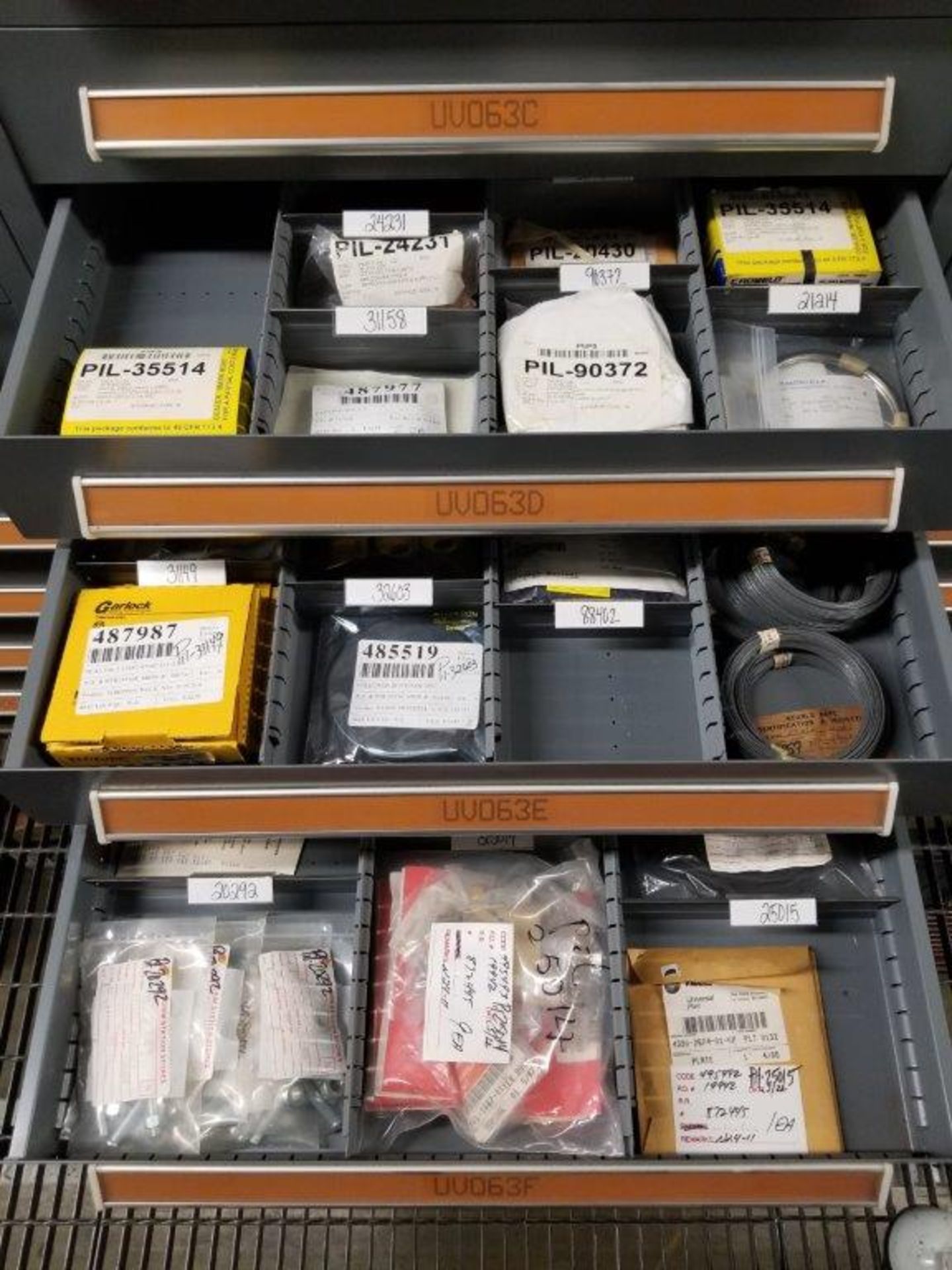 LOT - CONTENTS ONLY OF (14) VIDMAR CABINETS, CONSISTING OF ASSORTED HARDWARE, ELECTRICAL - Image 29 of 48