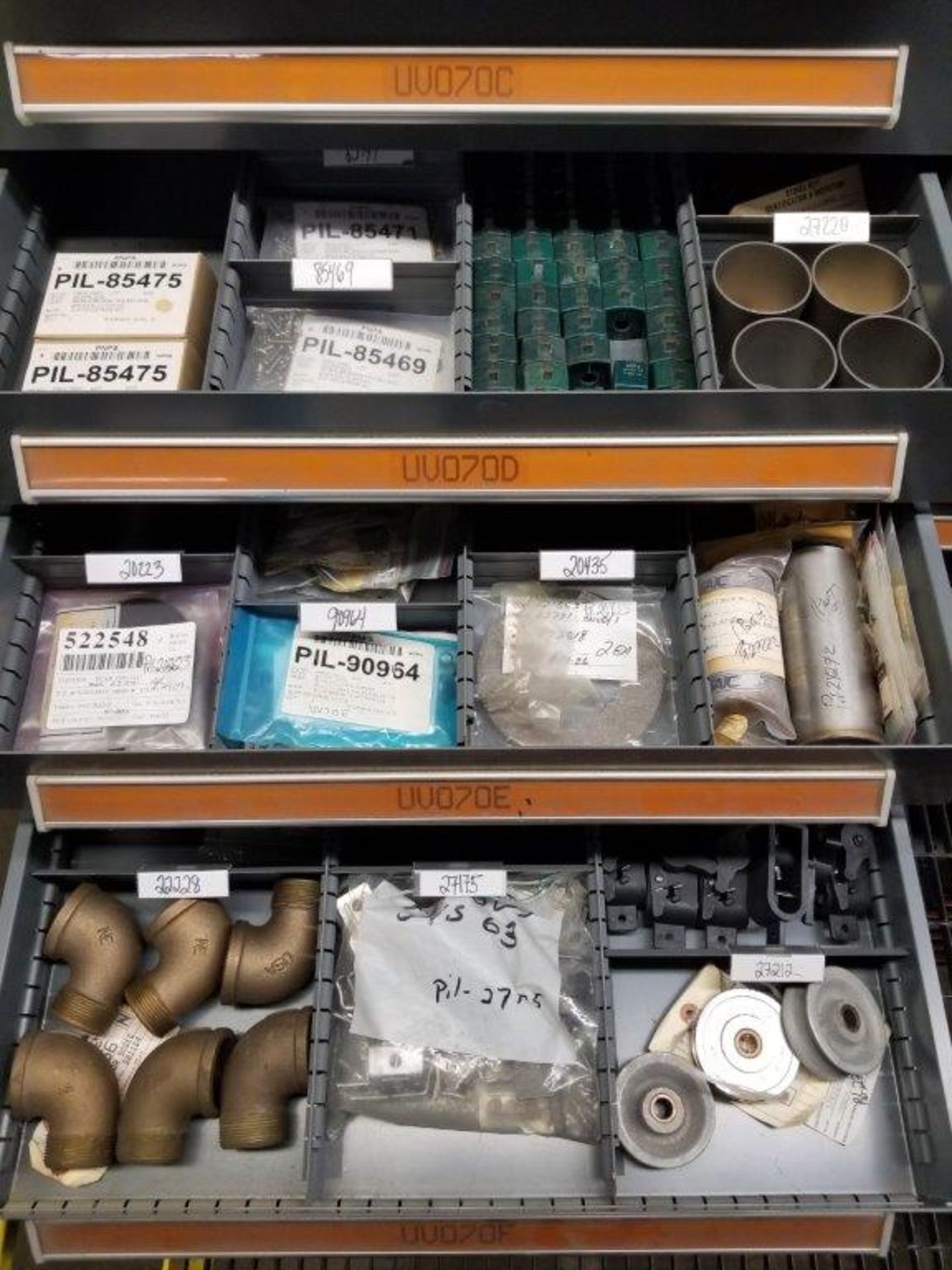 LOT - CONTENTS ONLY OF (16) VIDMAR CABINETS, CONSISTING OF ASSORTED HARDWARE, ELECTRICAL - Image 27 of 41