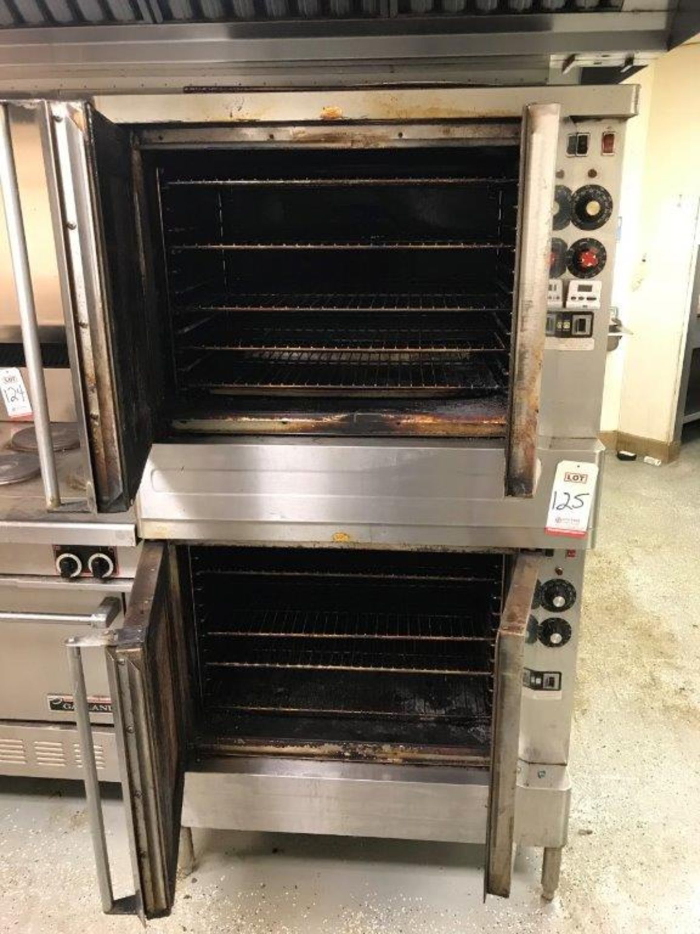 BLODGETT ELECTRIC DOUBLE OVEN, 500 DEGREE MAX TEMP, (2) 29" X 24" 2-DOOR OVEN COMPARTMENTS - Image 2 of 2