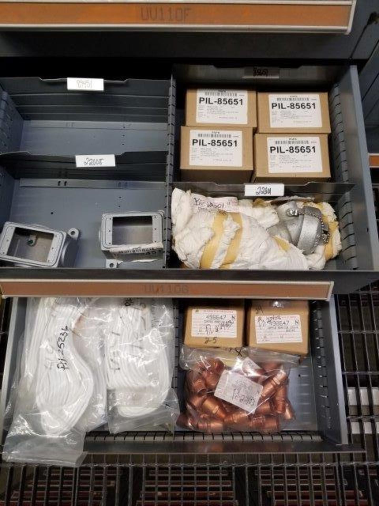 LOT - CONTENTS ONLY OF (14) VIDMAR CABINETS, CONSISTING OF ASSORTED HARDWARE, ELECTRICAL - Image 48 of 50