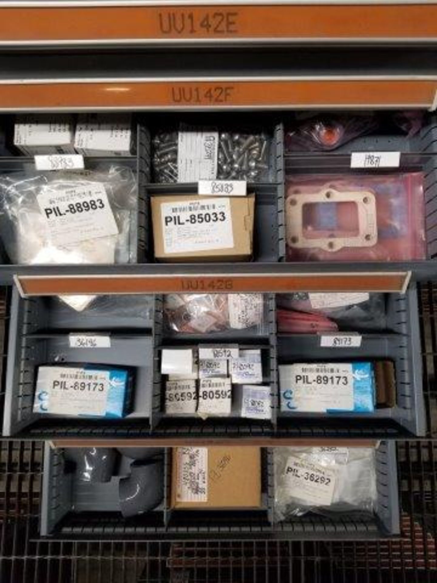 LOT - CONTENTS ONLY OF (14) VIDMAR CABINETS, CONSISTING OF ASSORTED HARDWARE, ELECTRICAL - Image 21 of 50