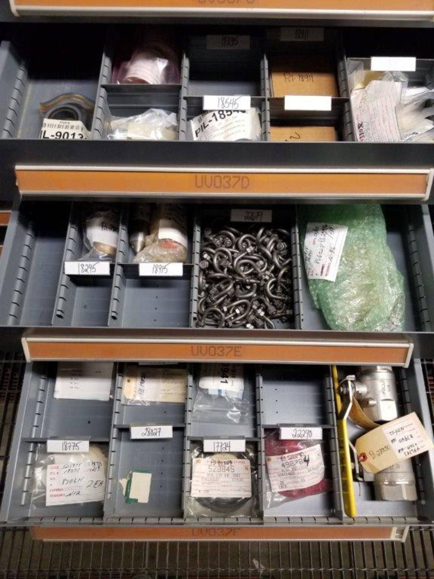 LOT - CONTENTS ONLY OF (14) VIDMAR CABINETS, CONSISTING OF ASSORTED HARDWARE, ELECTRICAL - Image 21 of 48