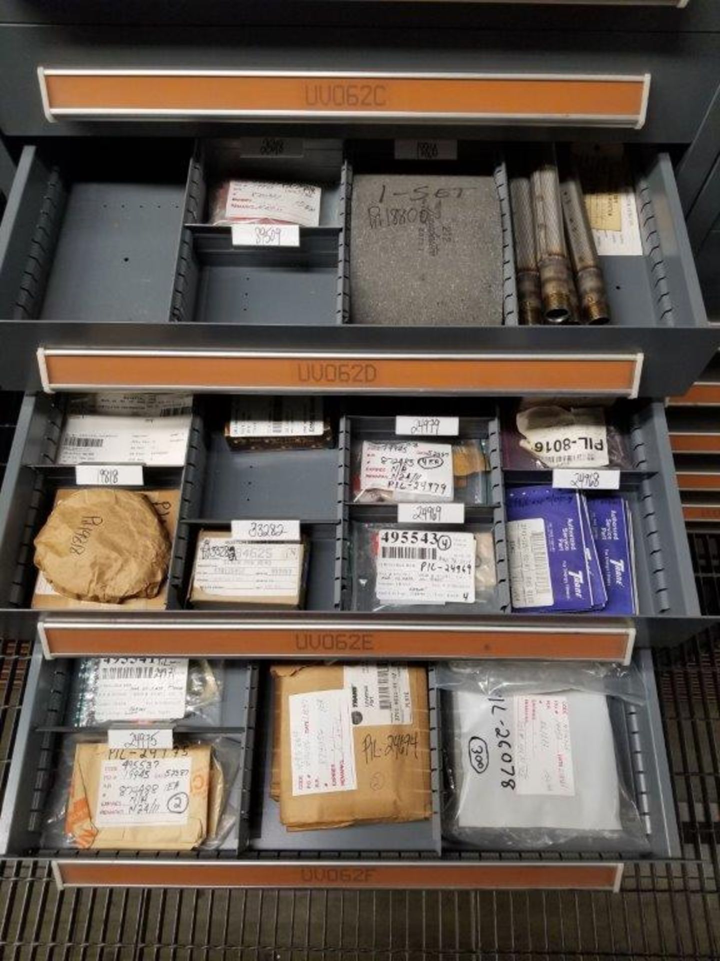 LOT - CONTENTS ONLY OF (14) VIDMAR CABINETS, CONSISTING OF ASSORTED HARDWARE, ELECTRICAL - Image 25 of 48