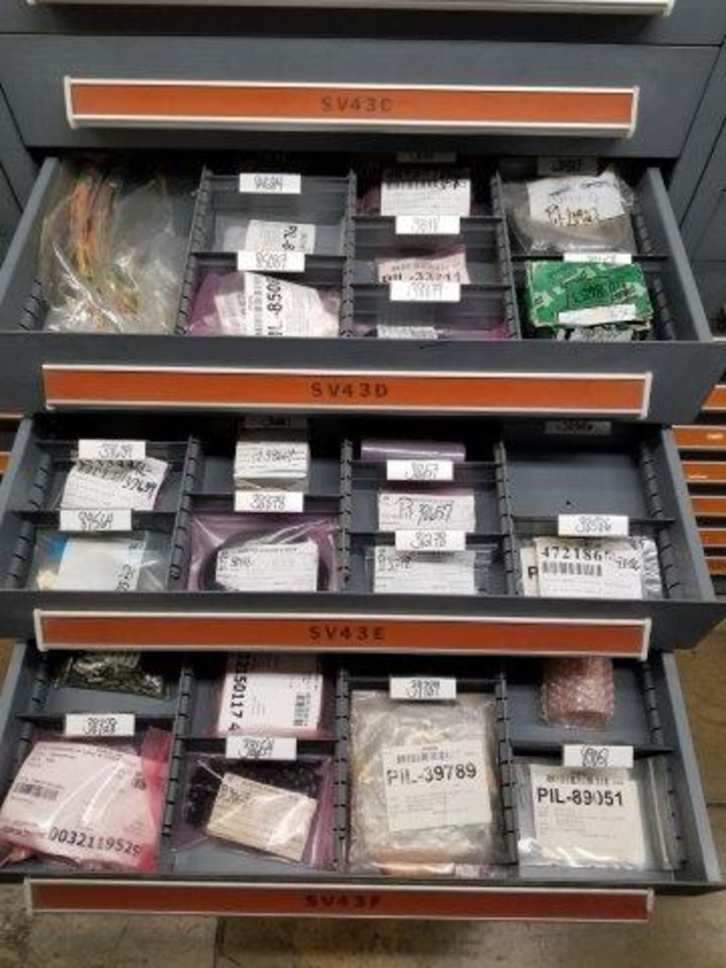 LOT - CONTENTS ONLY OF (14) VIDMAR CABINETS, CONSISTING OF ASSORTED HARDWARE, GASKETS, ELECTRICAL - Image 24 of 42