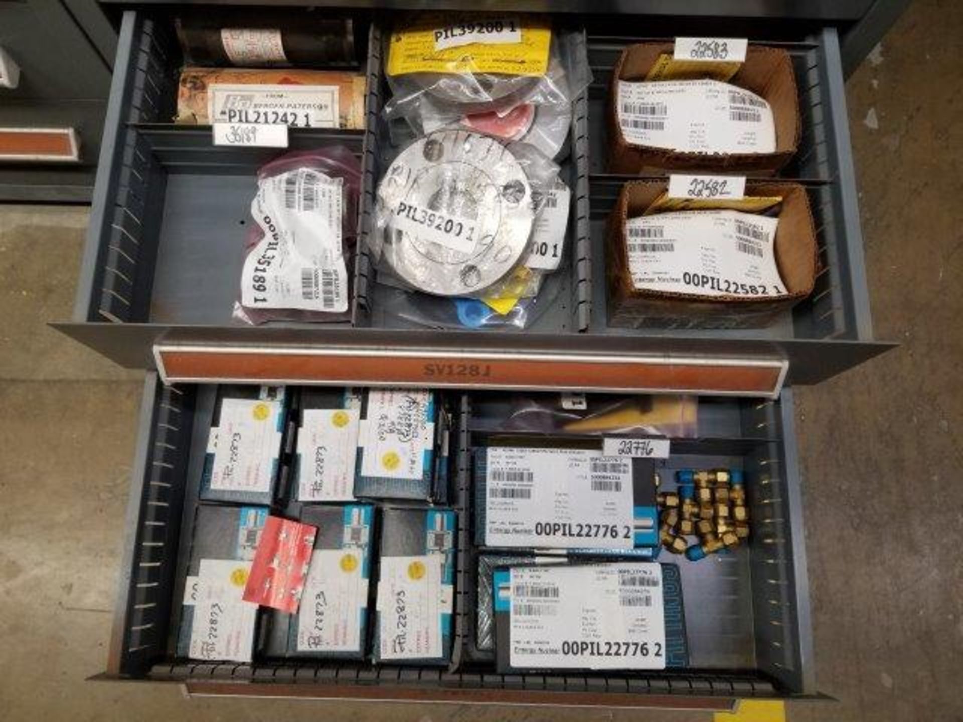 LOT - CONTENTS ONLY OF (23) VIDMAR CABINETS, CONSISTING OF ASSORTED HARDWARE, ELECTRICAL - Image 43 of 78