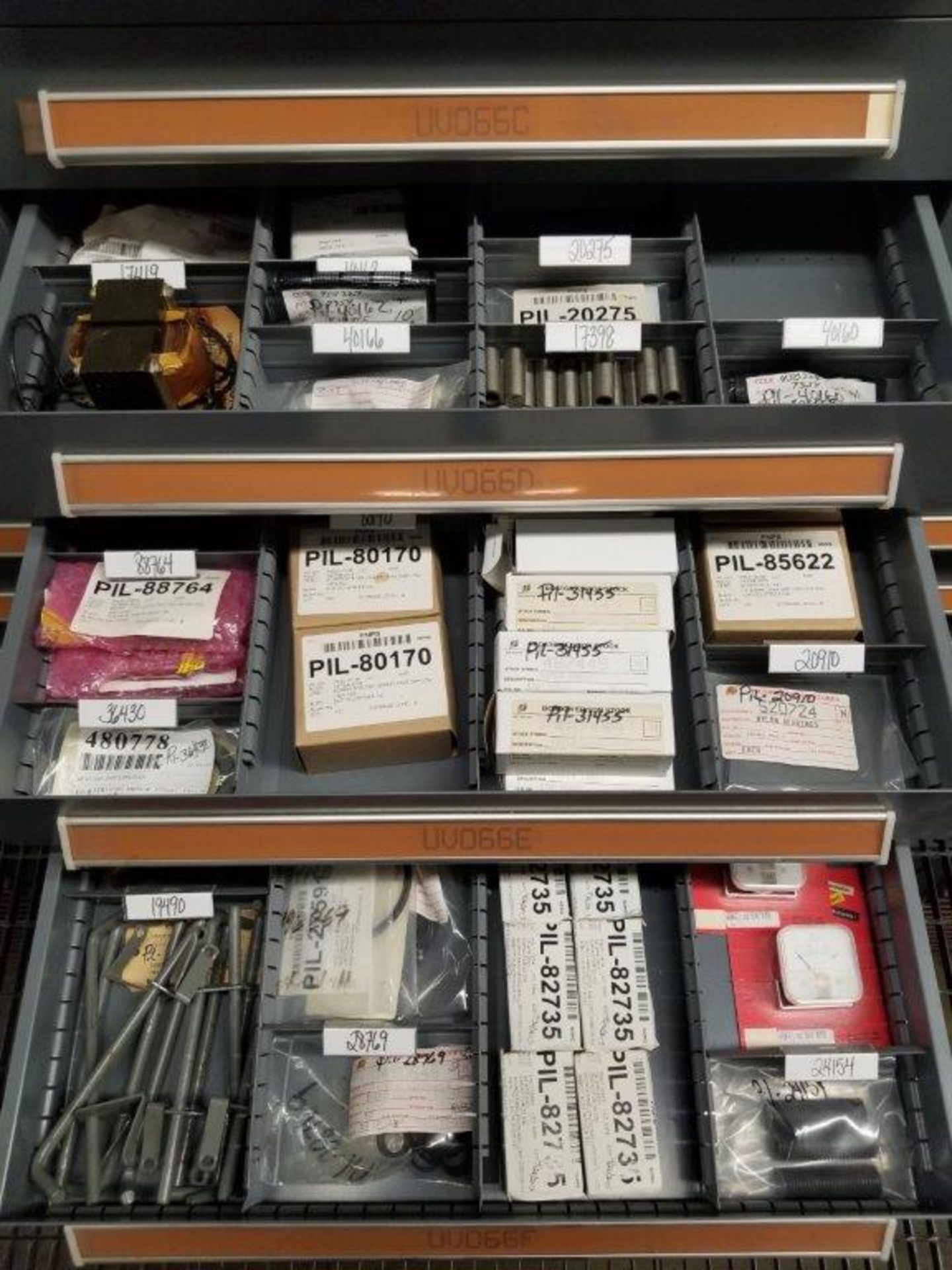 LOT - CONTENTS ONLY OF (14) VIDMAR CABINETS, CONSISTING OF ASSORTED HARDWARE, ELECTRICAL - Image 38 of 48