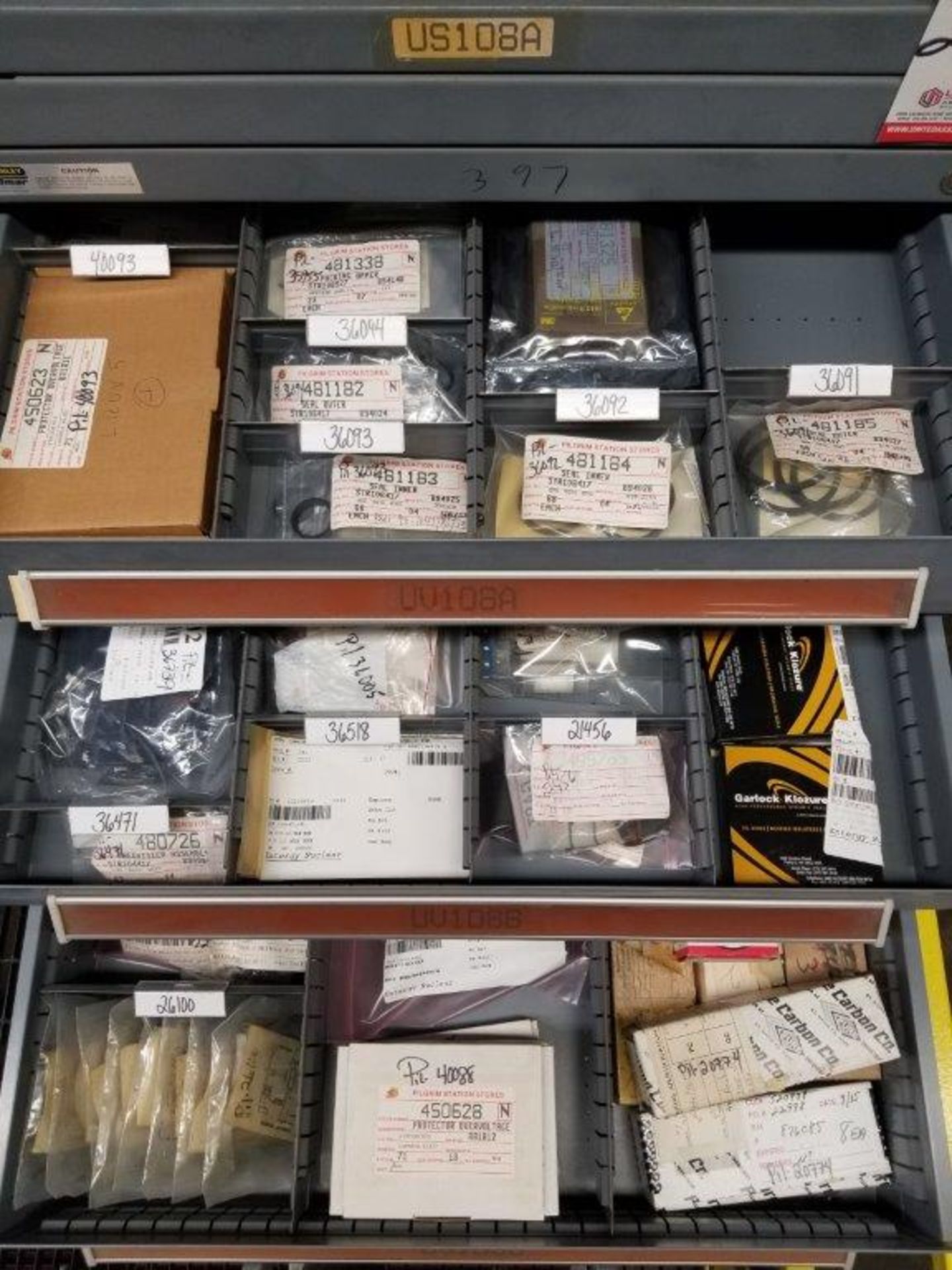 LOT - CONTENTS ONLY OF (16) VIDMAR CABINETS, CONSISTING OF ASSORTED HARDWARE, ELECTRICAL - Image 23 of 41