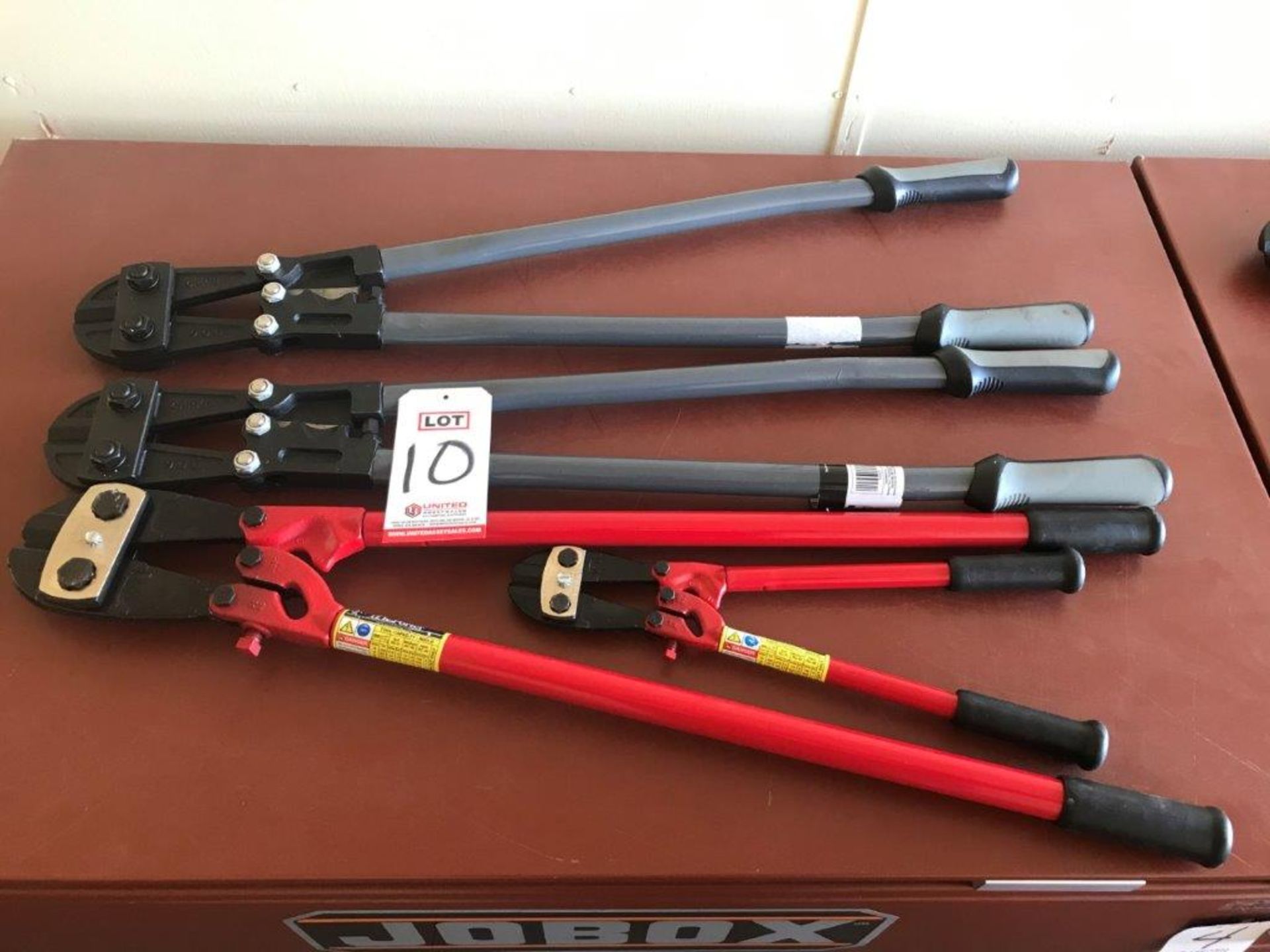 LOT - ASSORTED CABLE & BOLT CUTTING TOOLS (LOCATION: FLEX CONTAINER)