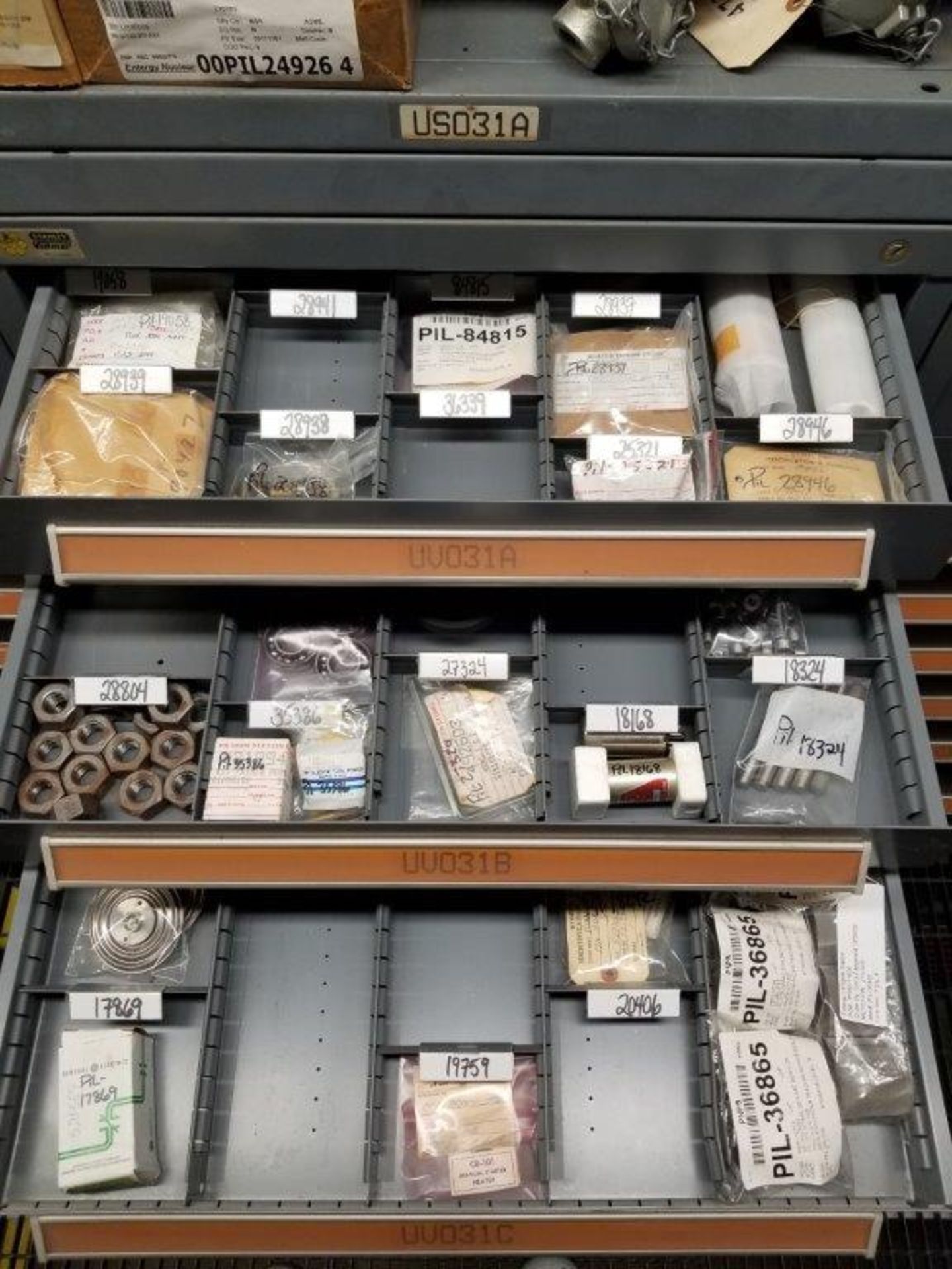 LOT - CONTENTS ONLY OF (14) VIDMAR CABINETS, CONSISTING OF ASSORTED HARDWARE, ELECTRICAL - Image 6 of 48