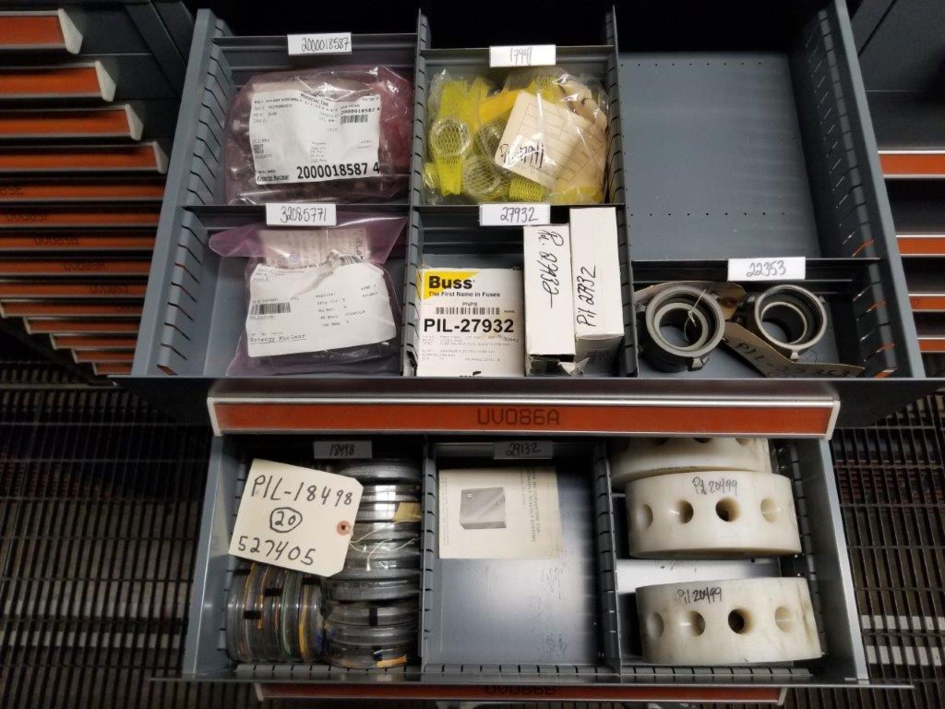 LOT - CONTENTS ONLY OF (10) VIDMAR CABINETS, CONSISTING OF ASSORTED HARDWARE, ELECTRICAL - Image 6 of 28