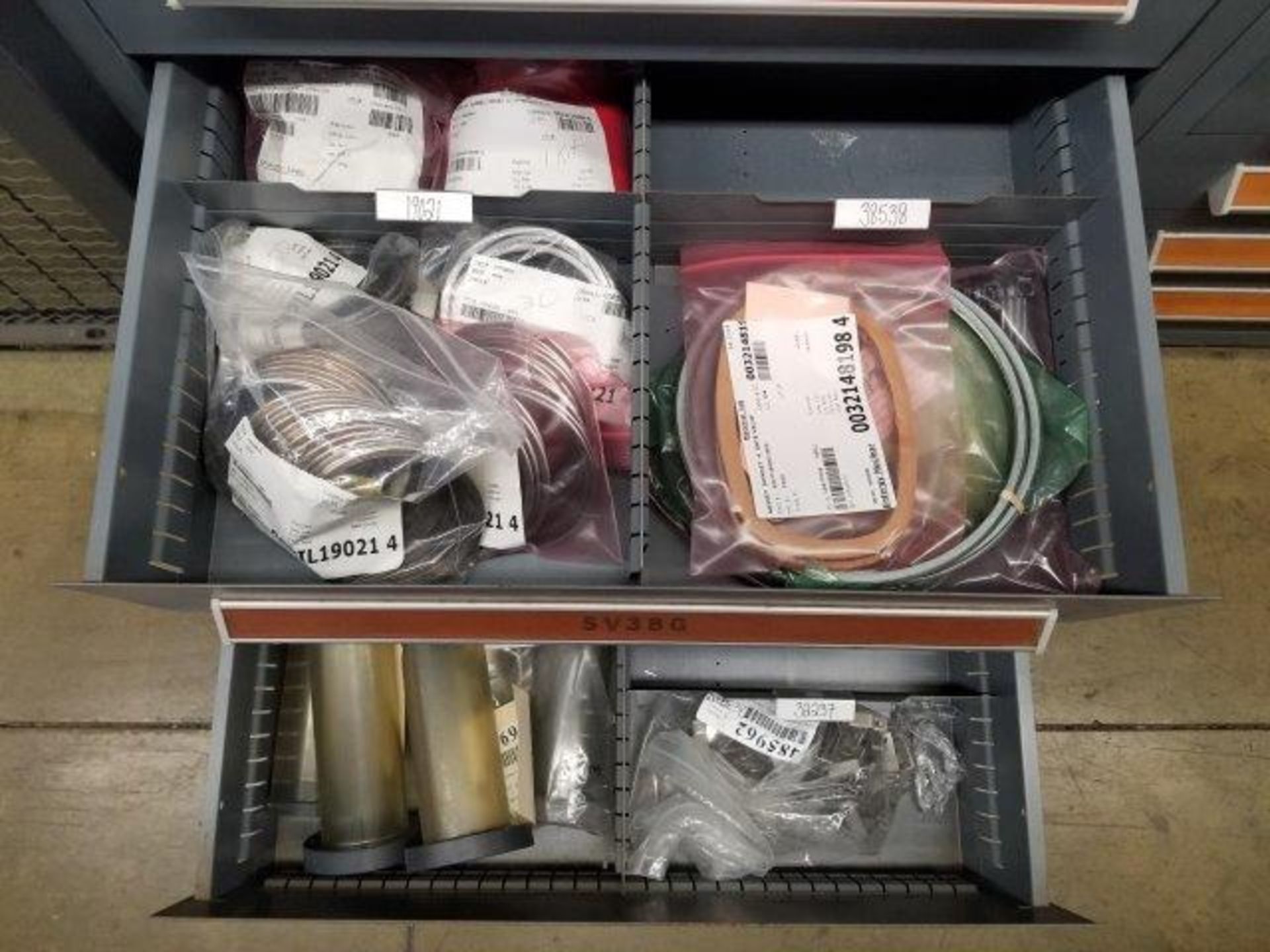 LOT - CONTENTS ONLY OF (14) VIDMAR CABINETS, CONSISTING OF ASSORTED HARDWARE, GASKETS, ELECTRICAL - Image 4 of 42
