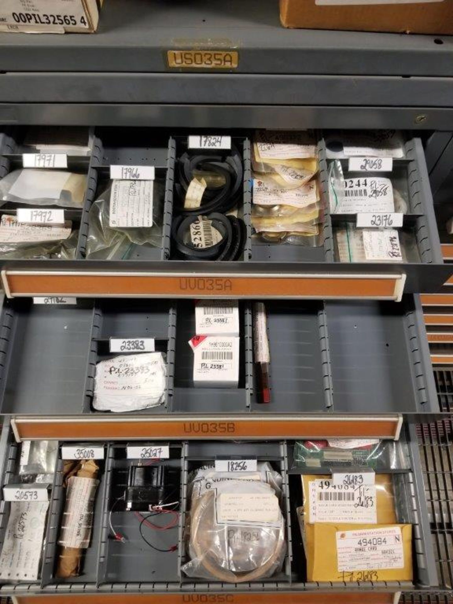 LOT - CONTENTS ONLY OF (14) VIDMAR CABINETS, CONSISTING OF ASSORTED HARDWARE, ELECTRICAL - Image 14 of 48