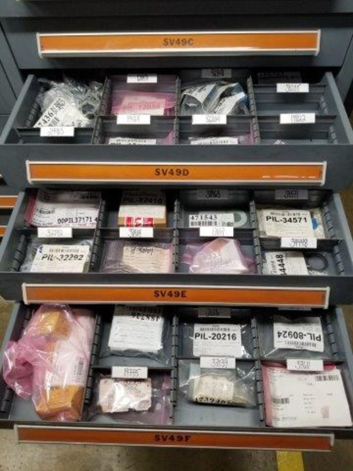 LOT - CONTENTS ONLY OF (10) VIDMAR CABINETS, CONSISTING OF ASSORTED HARDWARE, GASKETS, ELECTRICAL - Image 20 of 32