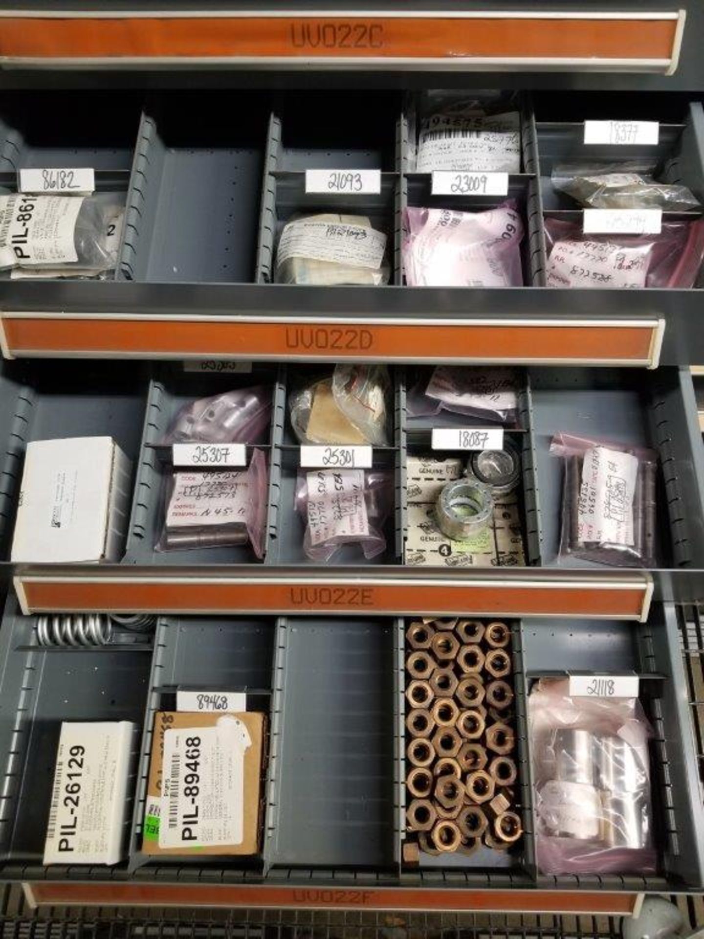 LOT - CONTENTS ONLY OF (17) VIDMAR CABINETS, CONSISTING OF ASSORTED HARDWARE, ELECTRICAL - Image 24 of 43