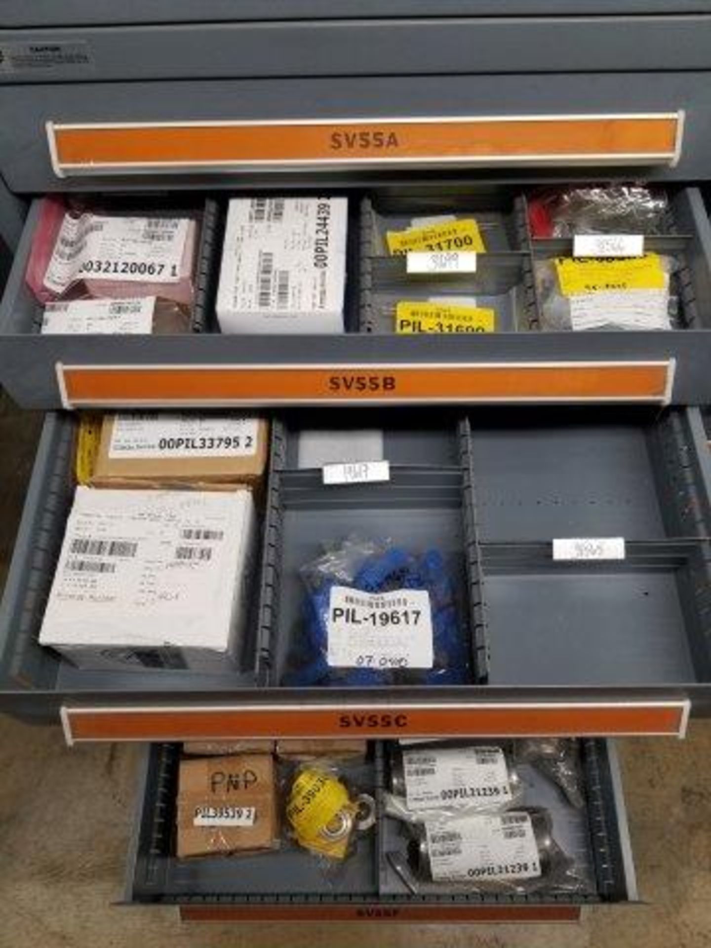 LOT - CONTENTS ONLY OF (14) VIDMAR CABINETS, CONSISTING OF ASSORTED HARDWARE, GASKETS, ELECTRICAL - Image 30 of 42