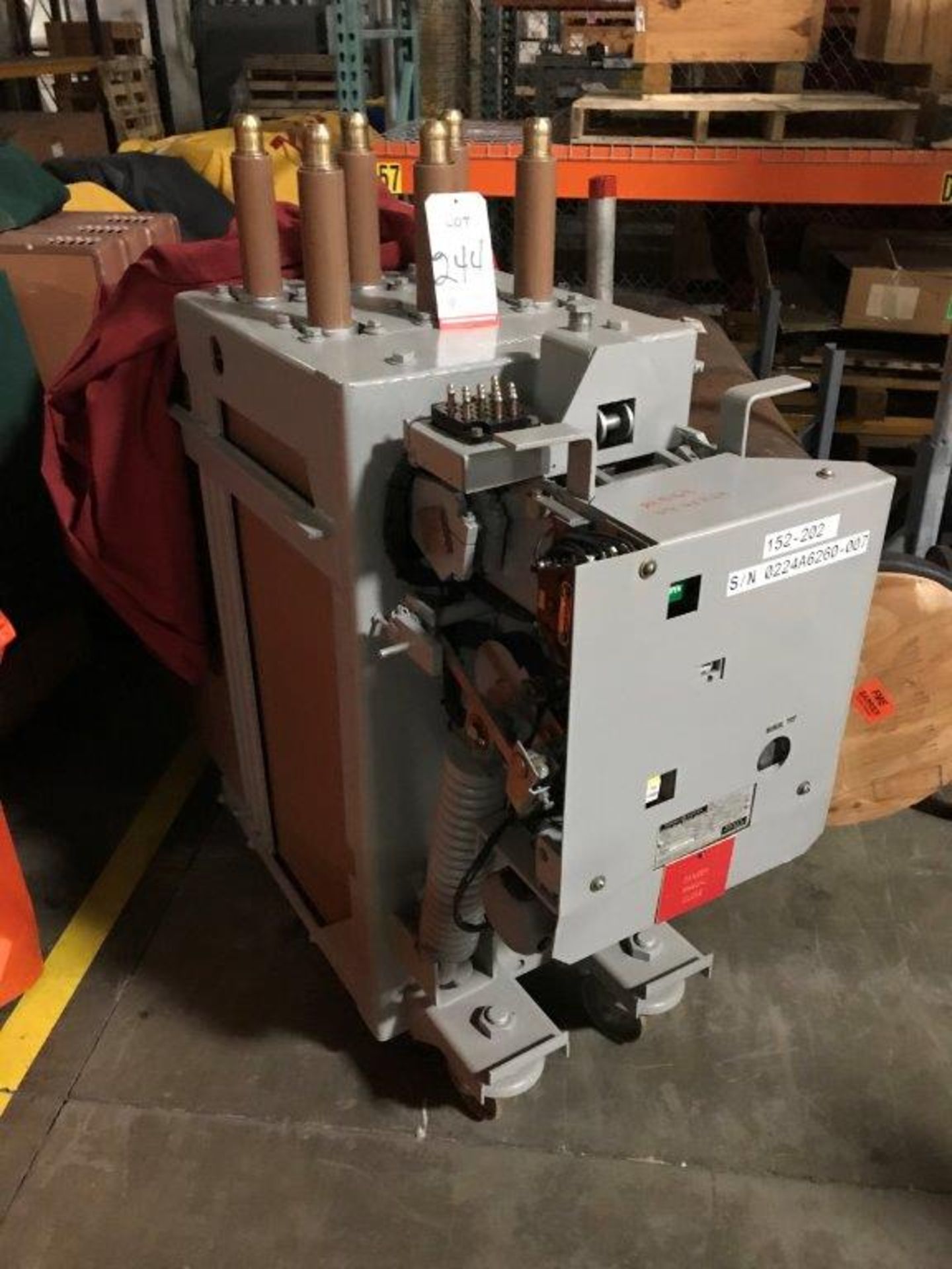 GENERAL ELECTRIC MANGE-BLAST CIRCUIT BREAKER, TYPE AM-4.16-350-2H, 4.76 KV, 1200 AMP (LOCATION: