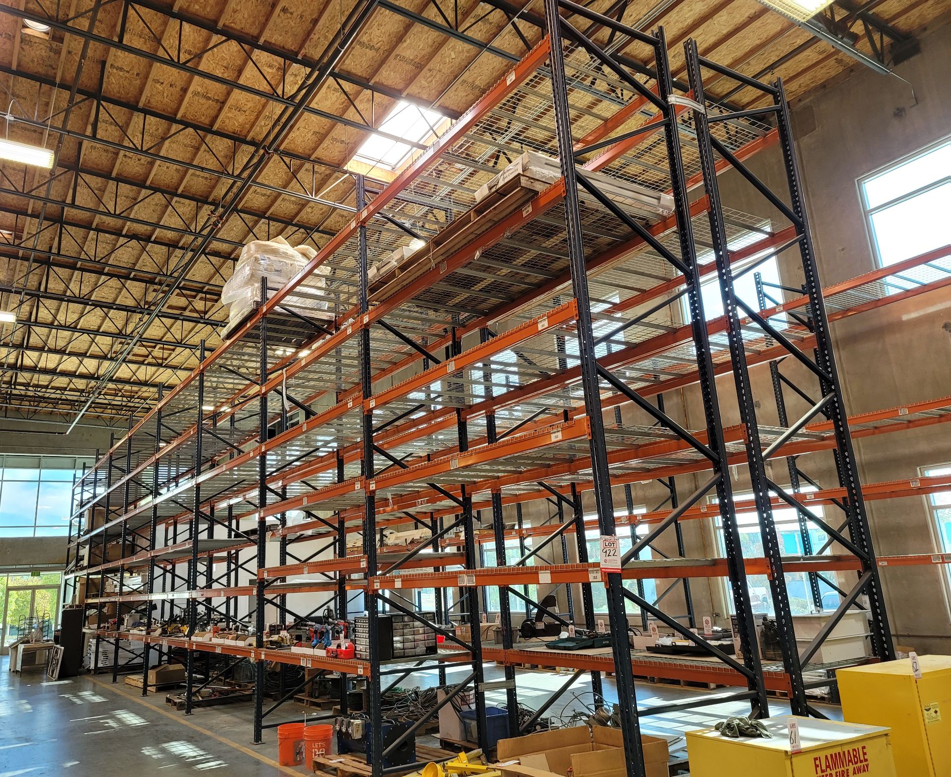 LOT - (15) SECTIONS OF PALLET RACK, 10' BEAMS, 20' UPRIGHTS, CONTENTS NOT INCLUDED - Image 2 of 4