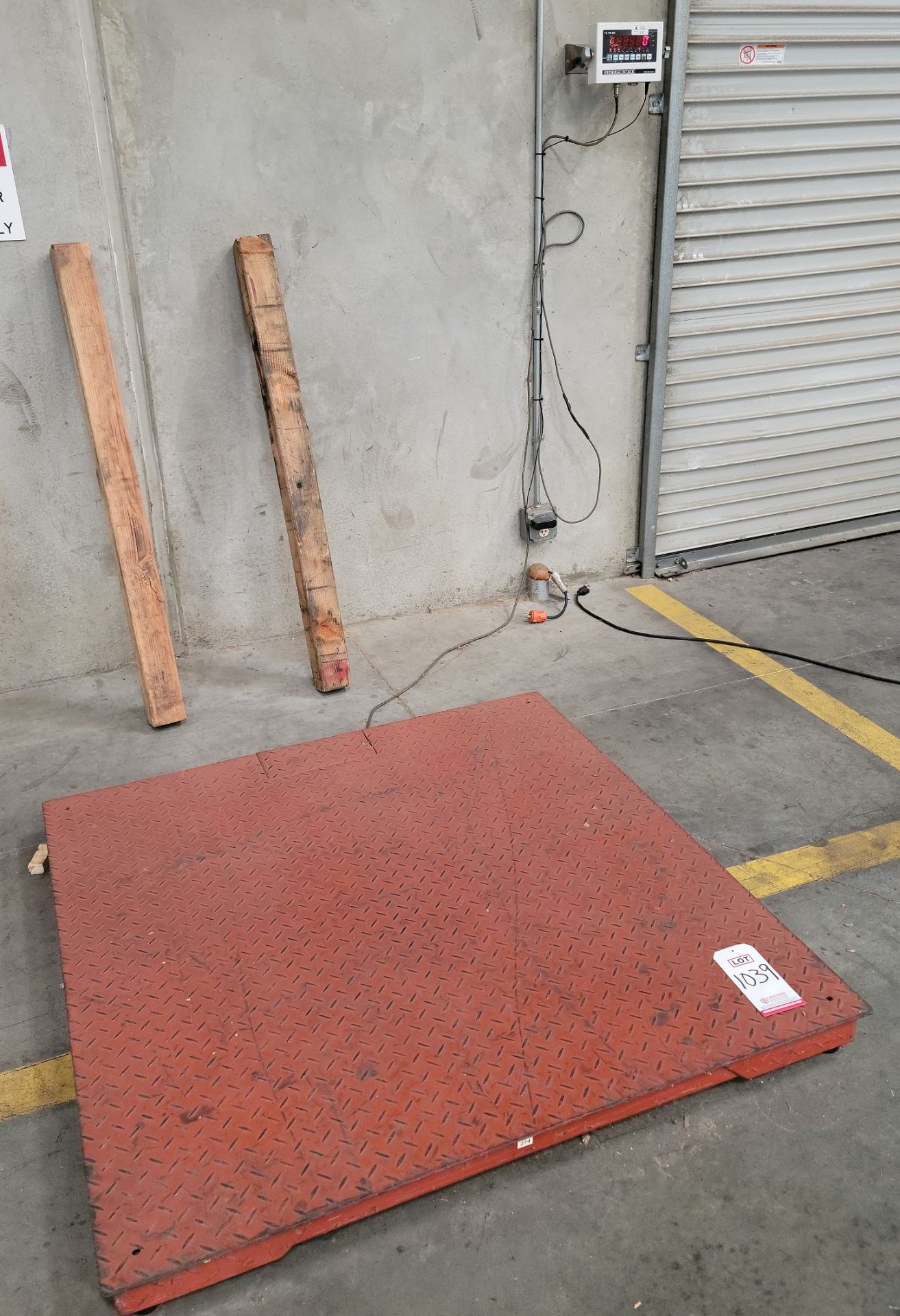 4' X 4' PALLET SCALE, W/ FEDERAL SCALE TS-700MS DRO