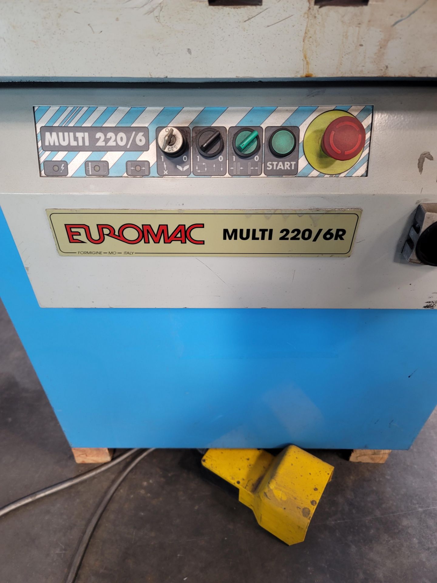 2009 EUROMAC MODEL MULTI 220/6R CORNER NOTCHER, 1/4" CAPACITY MILD STEEL, 3/16" STAINLESS, - Bild 5 aus 5