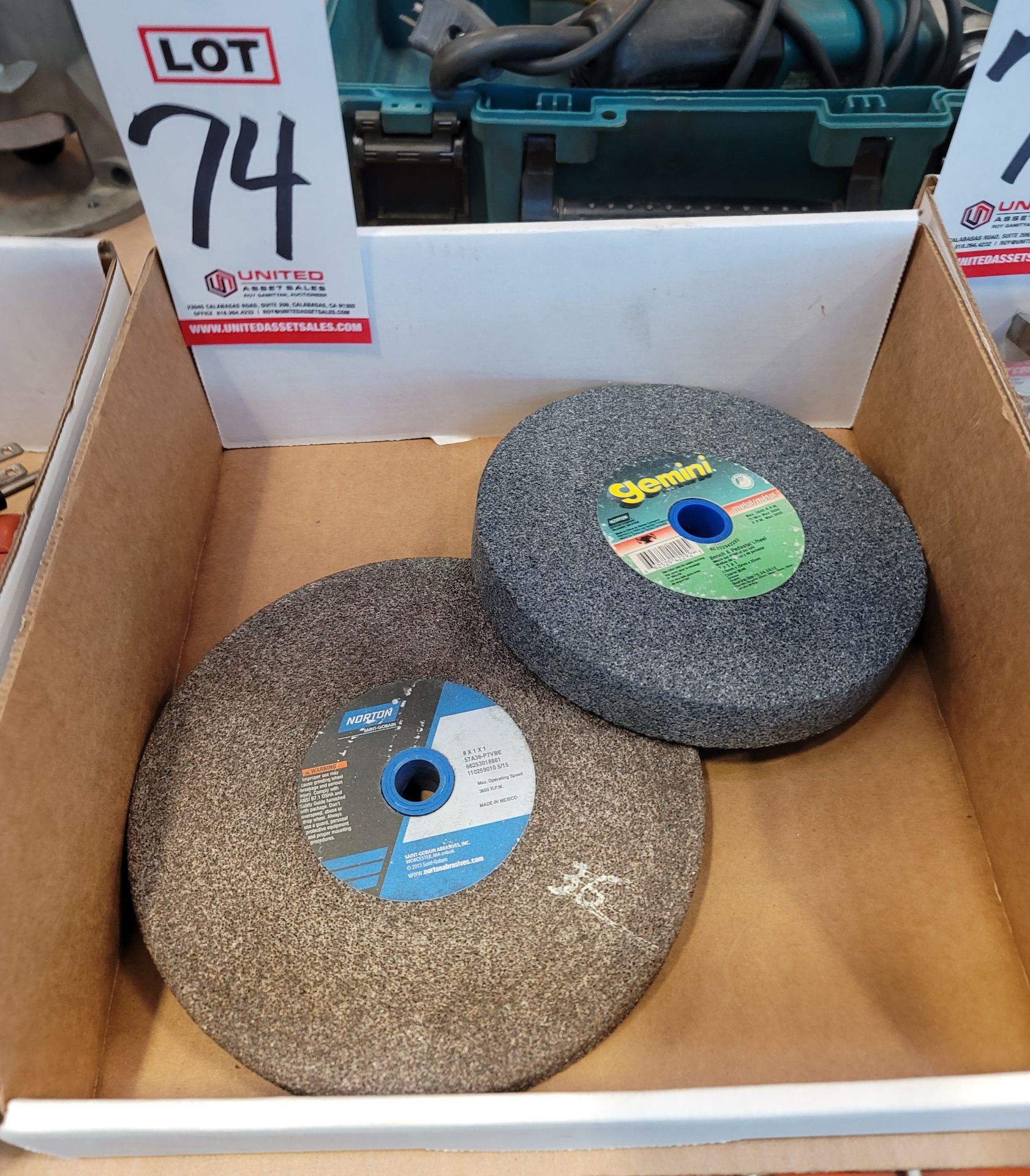 LOT - (2) GRINDING WHEELS: (1) 8 X 1 X 1" AND (1) 7 X 1 X 1"