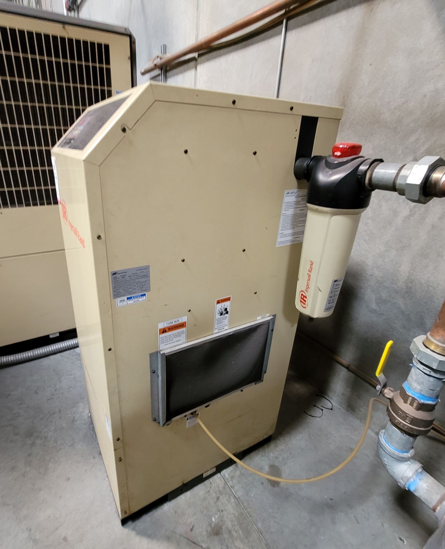 INGERSOLL-RAND REFRIGERATED AIR DRYER, MODEL NVC400A400, S/N 494564 - Image 2 of 3