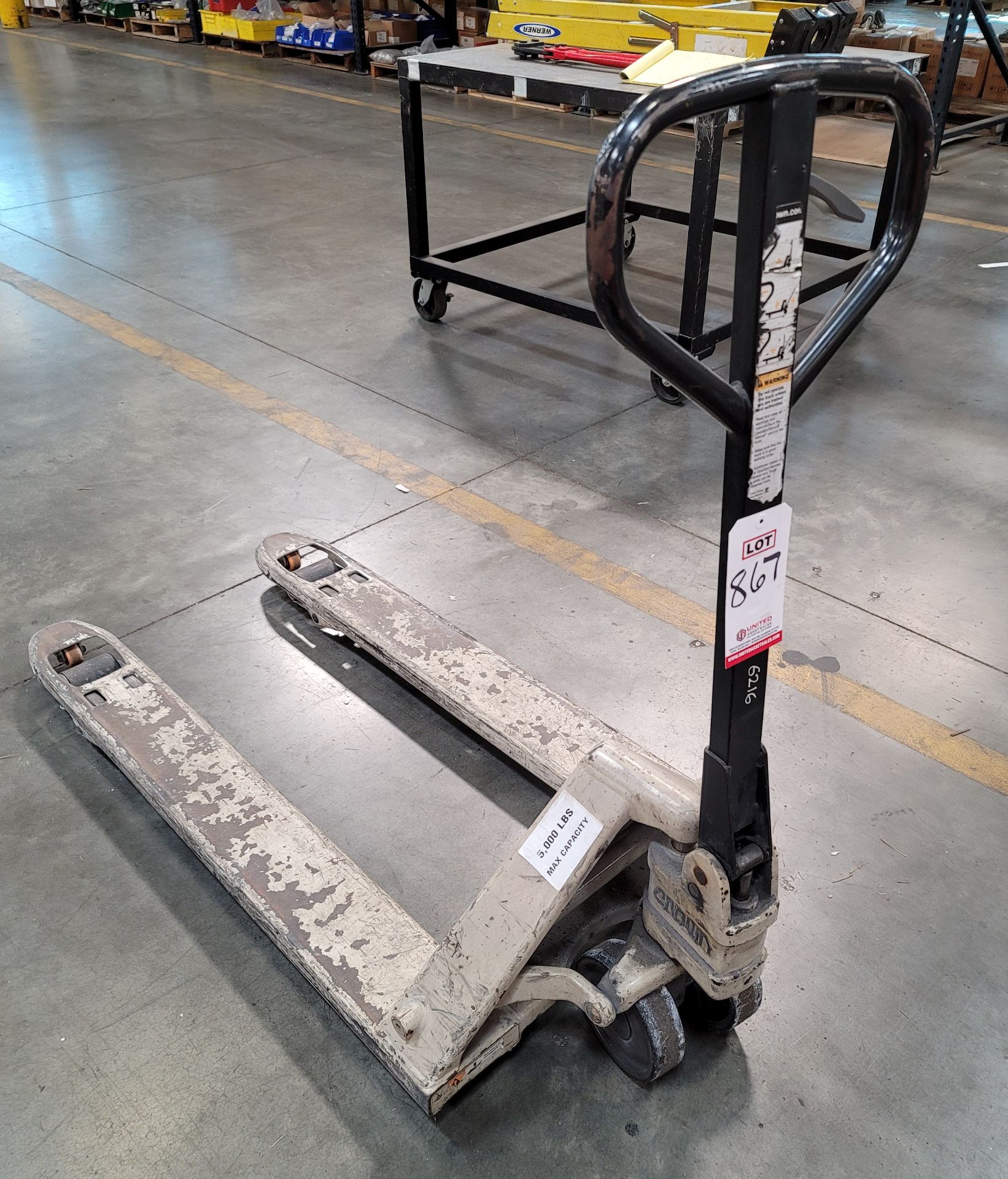 CROWN PALLET JACK, 5,000 LB CAPACITY