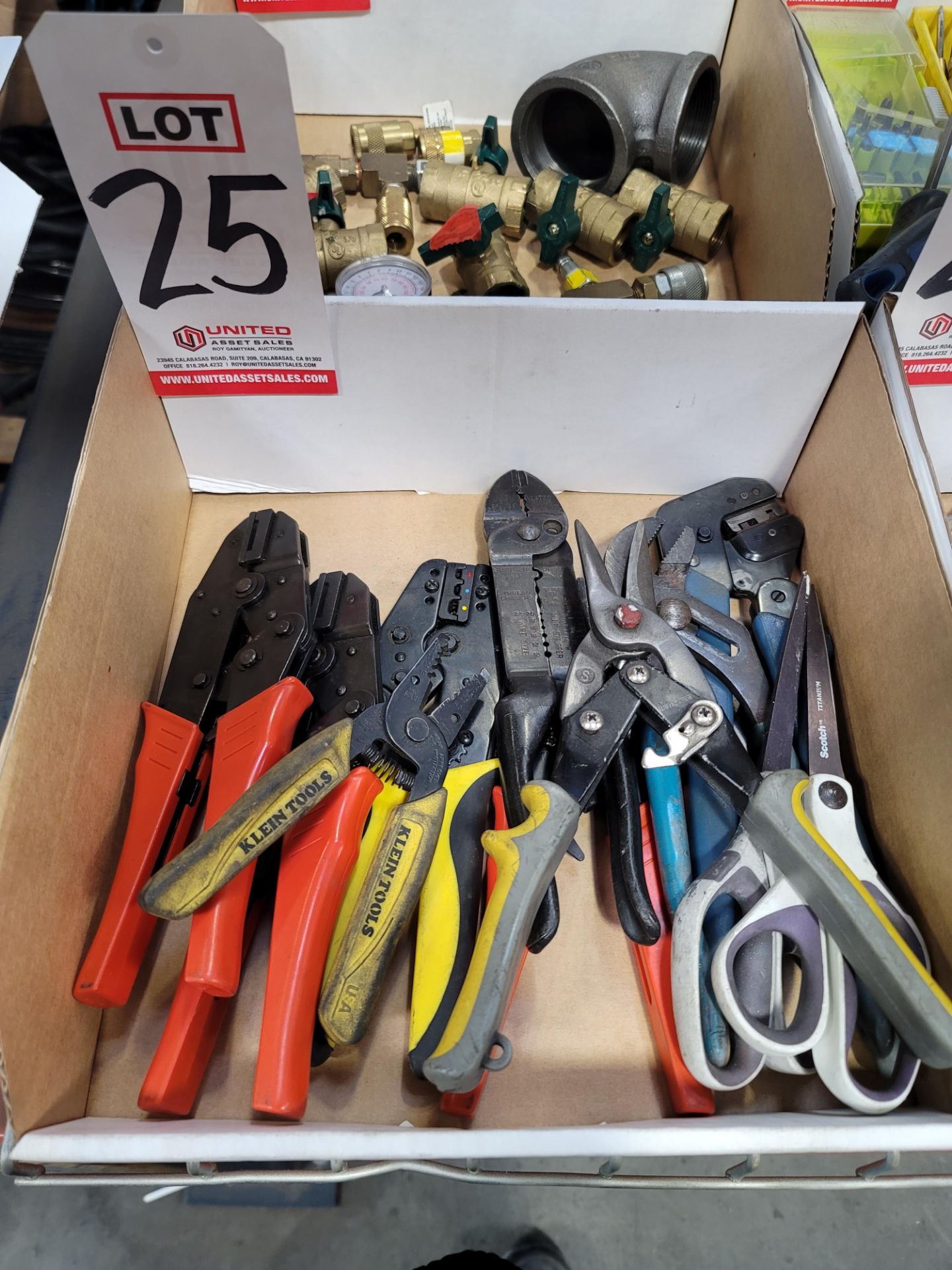 LOT - MISC HAND TOOLS: CRIMPERS, TIN SNIPS, WIRE STRIPPERS, ETC.