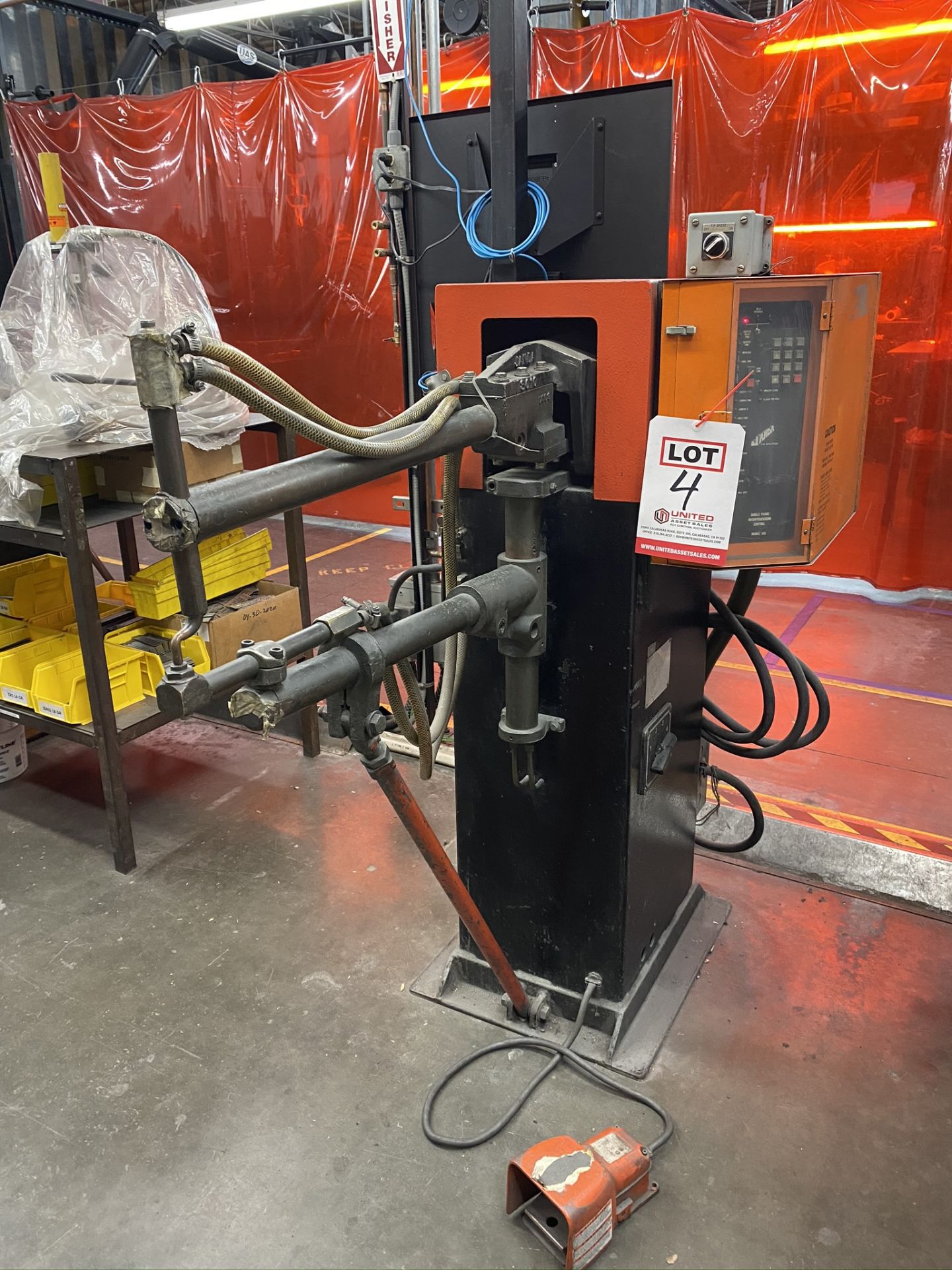 JANDA SPOT WELDER, 24” ARMS, 40 KVA, SINGLE PHASE MODEL 105 MICRP PROCESSOR CONTROL