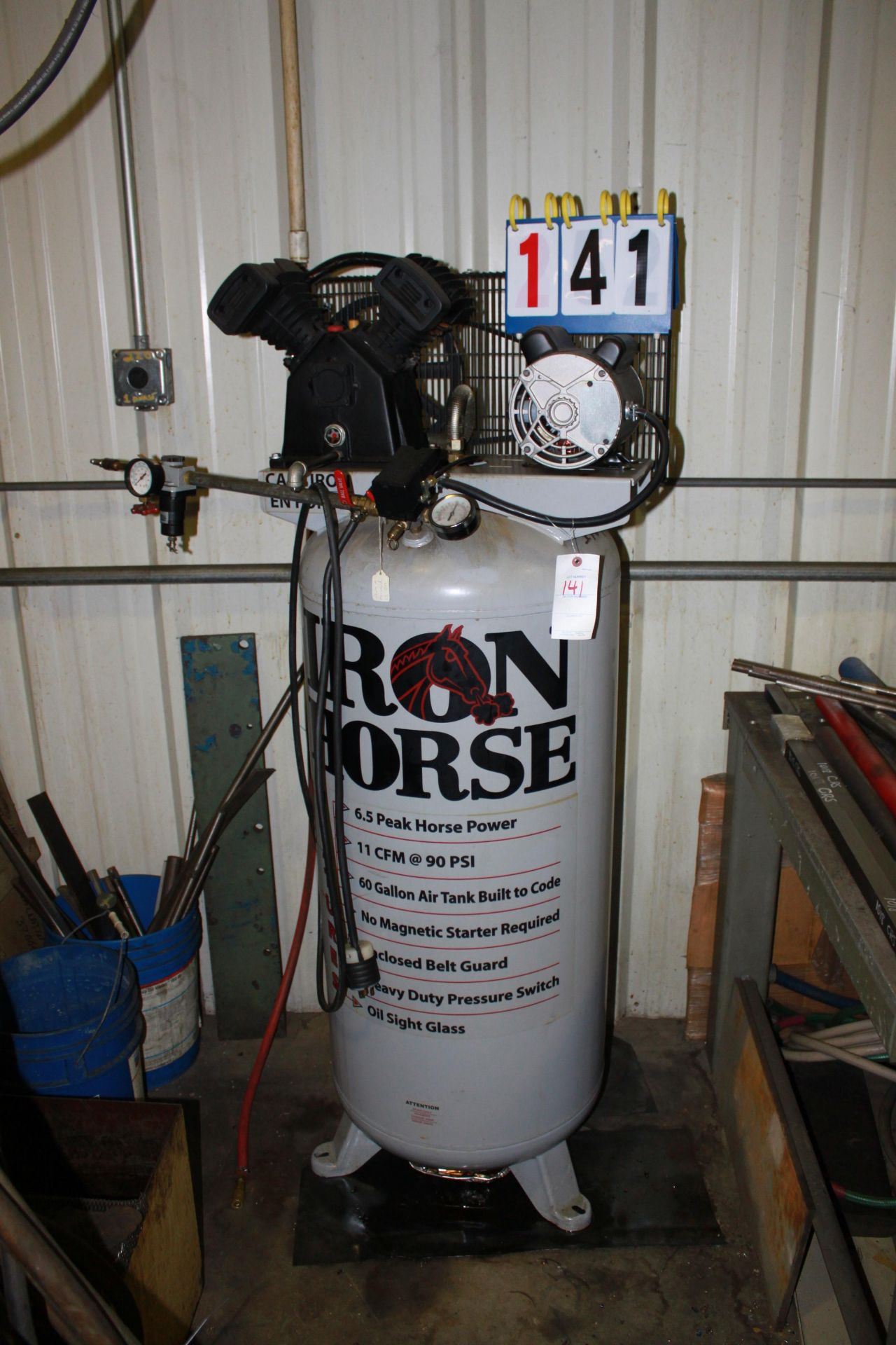 AIR COMPRESSOR